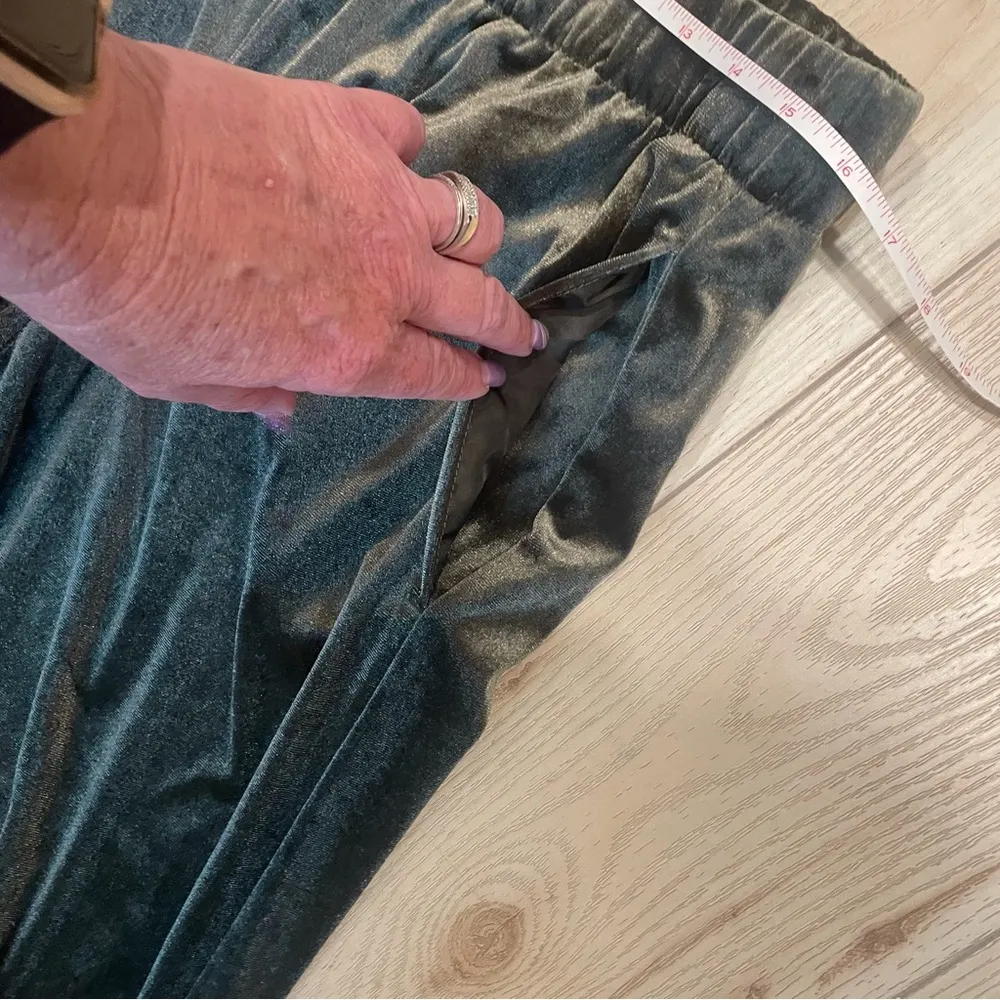 Velvet Gap Women's Pants Green Elastic Waist--SIZE Medium--With Pockets (173) - Image 8