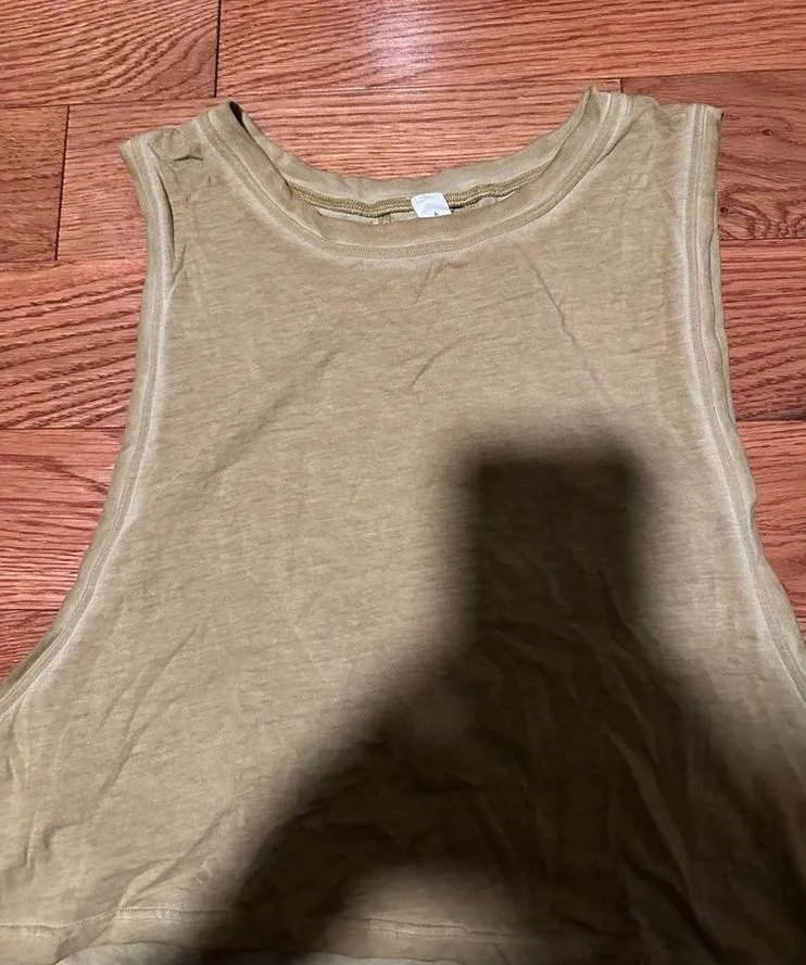 Lululemon muscle love crop tank - Image 2