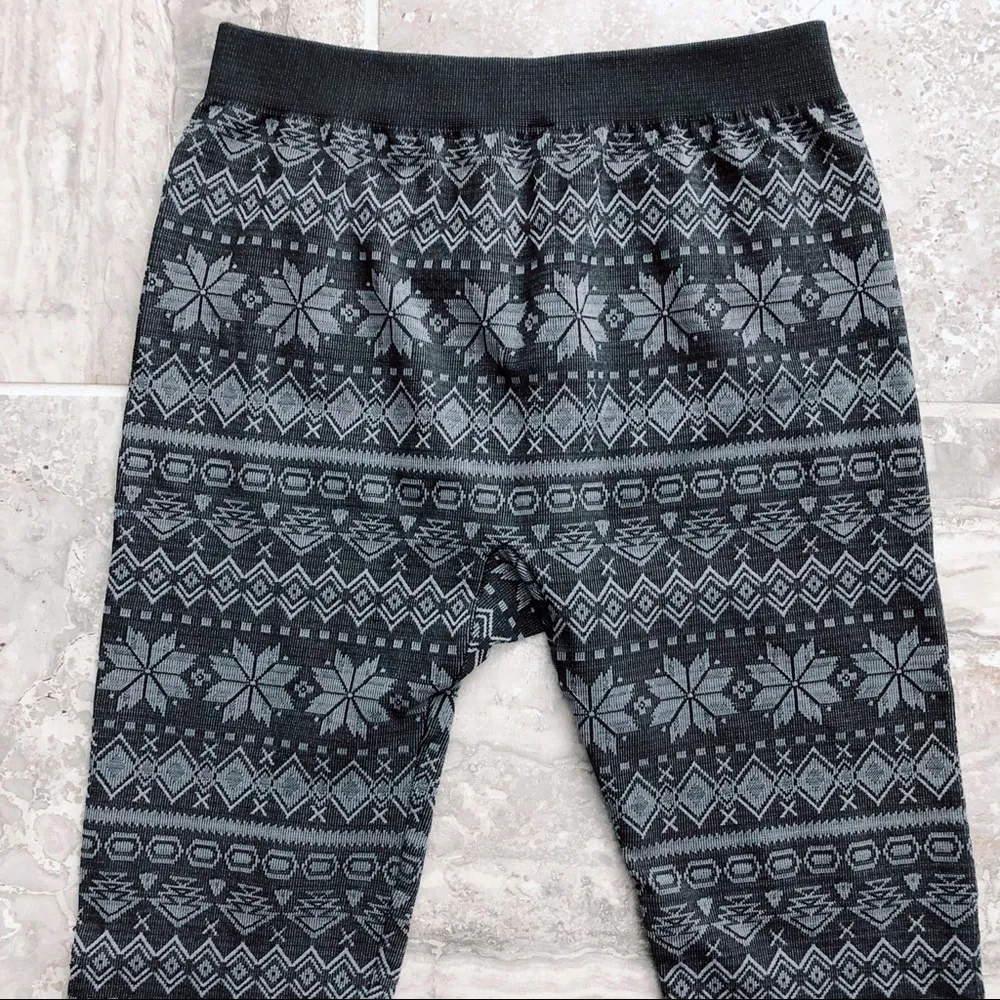 Lane Bryant Leggings Snowflake Print Size A/B - Image 4