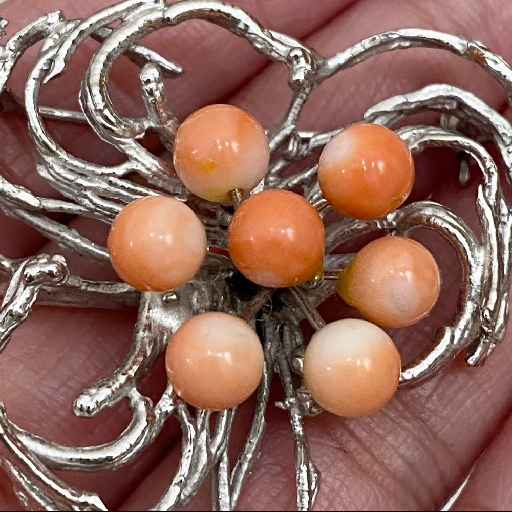 Vintage 950 S.V. Signed Silver Platinum? Swirl Orange Beads Center Flower Brooch - Image 5