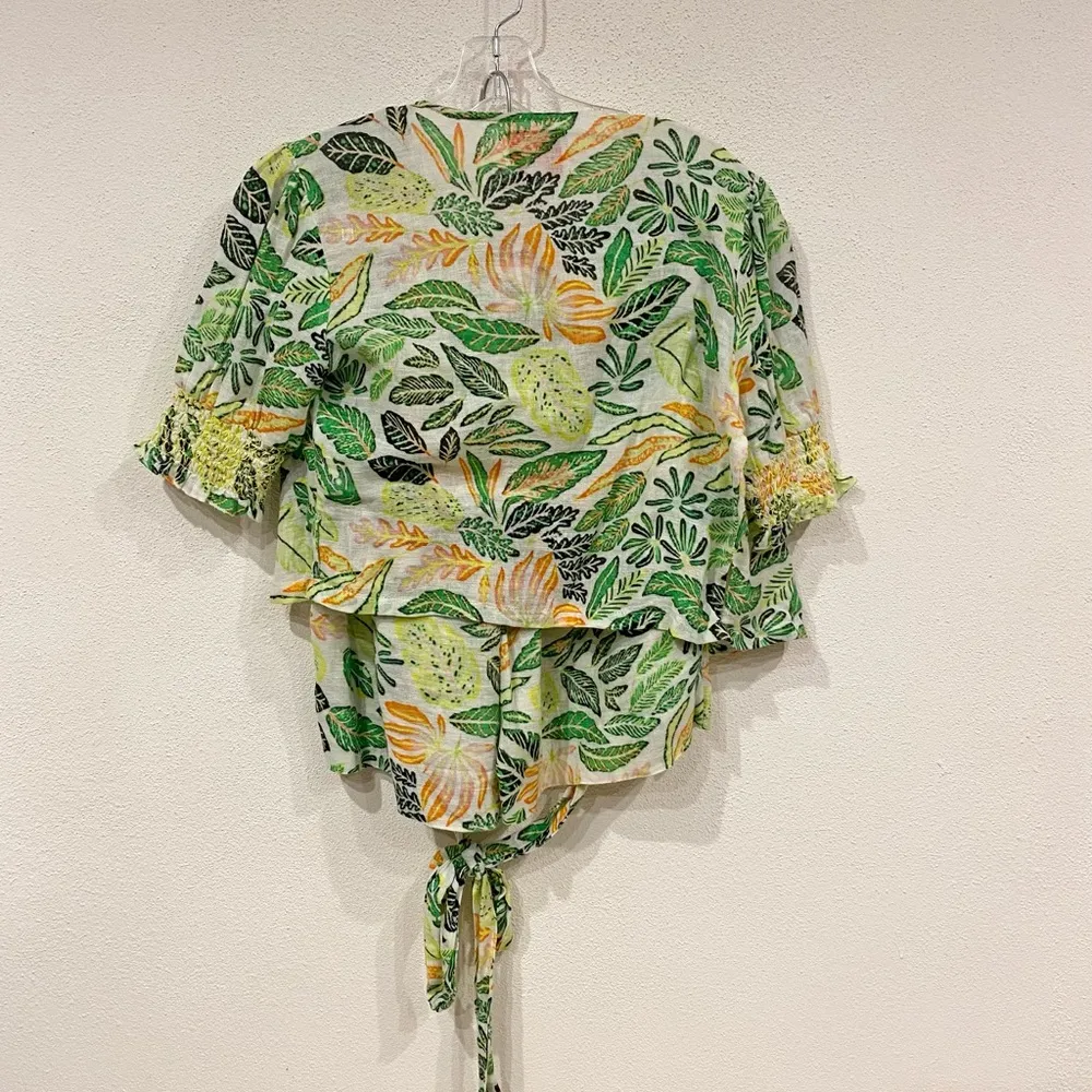 Solid & Striped Willow Wrap Top and Talia Belted Shorts Size Medium EUC - Image 6