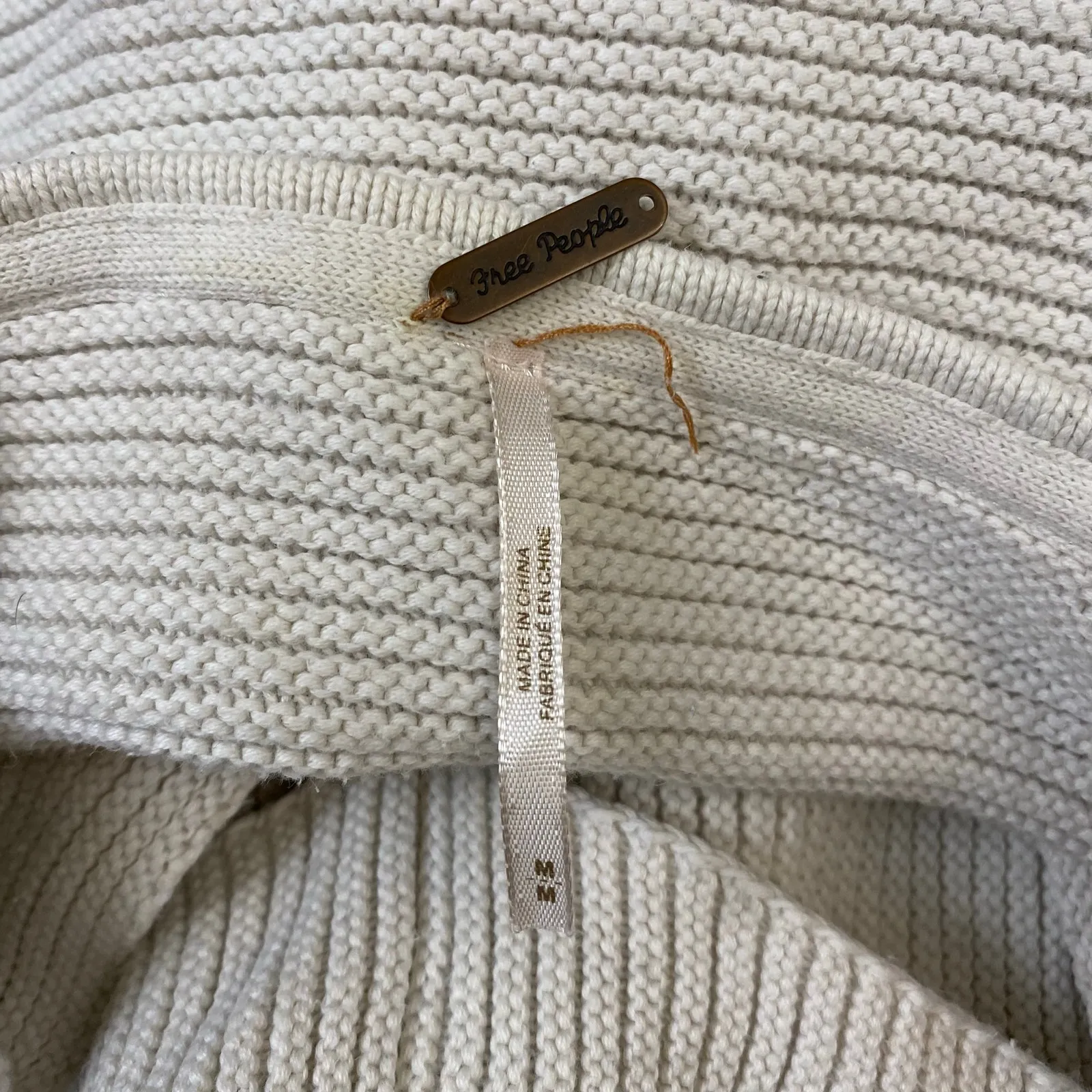 Free People White La Brea‎ V-Neck Sweater Size Medium Boho, Neutral, Lagenlook - Image 3