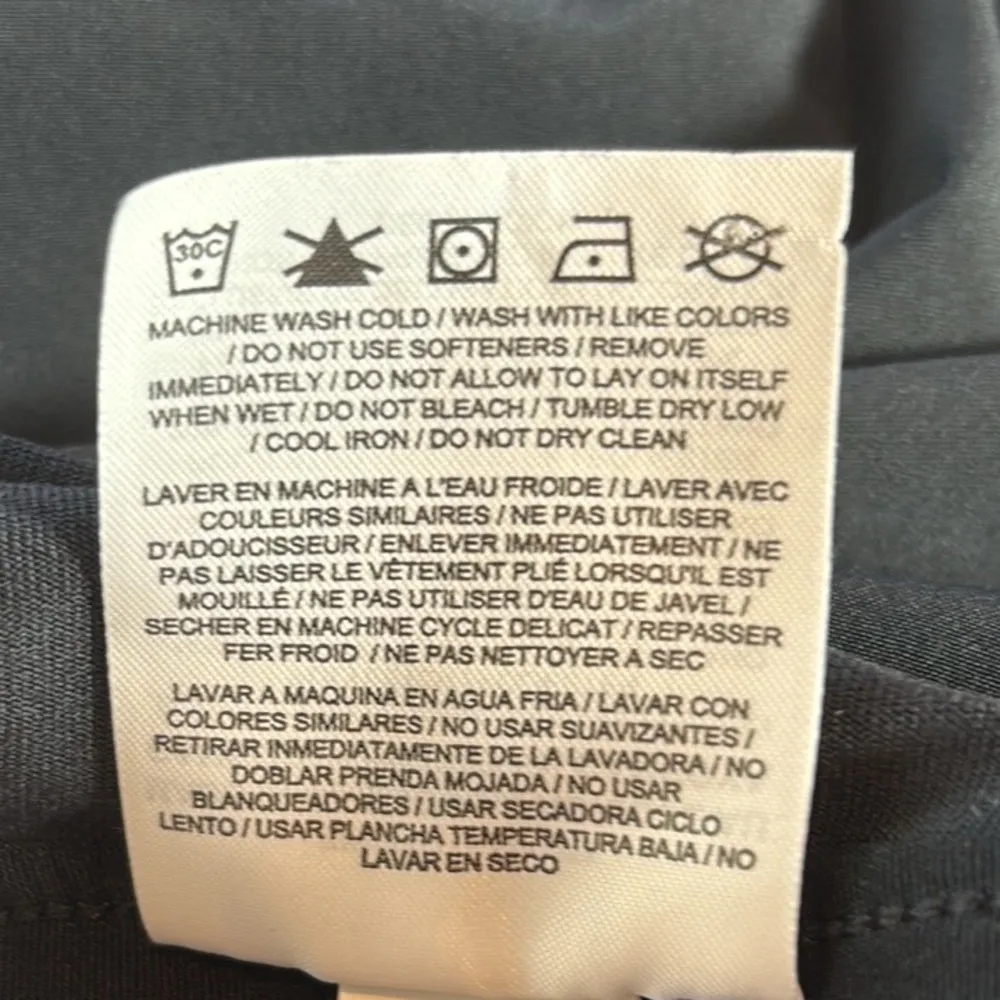 Nike Dri-Fit Advantage Pleated Golf Tennis Shorts Women Size Large in Black - Image 5