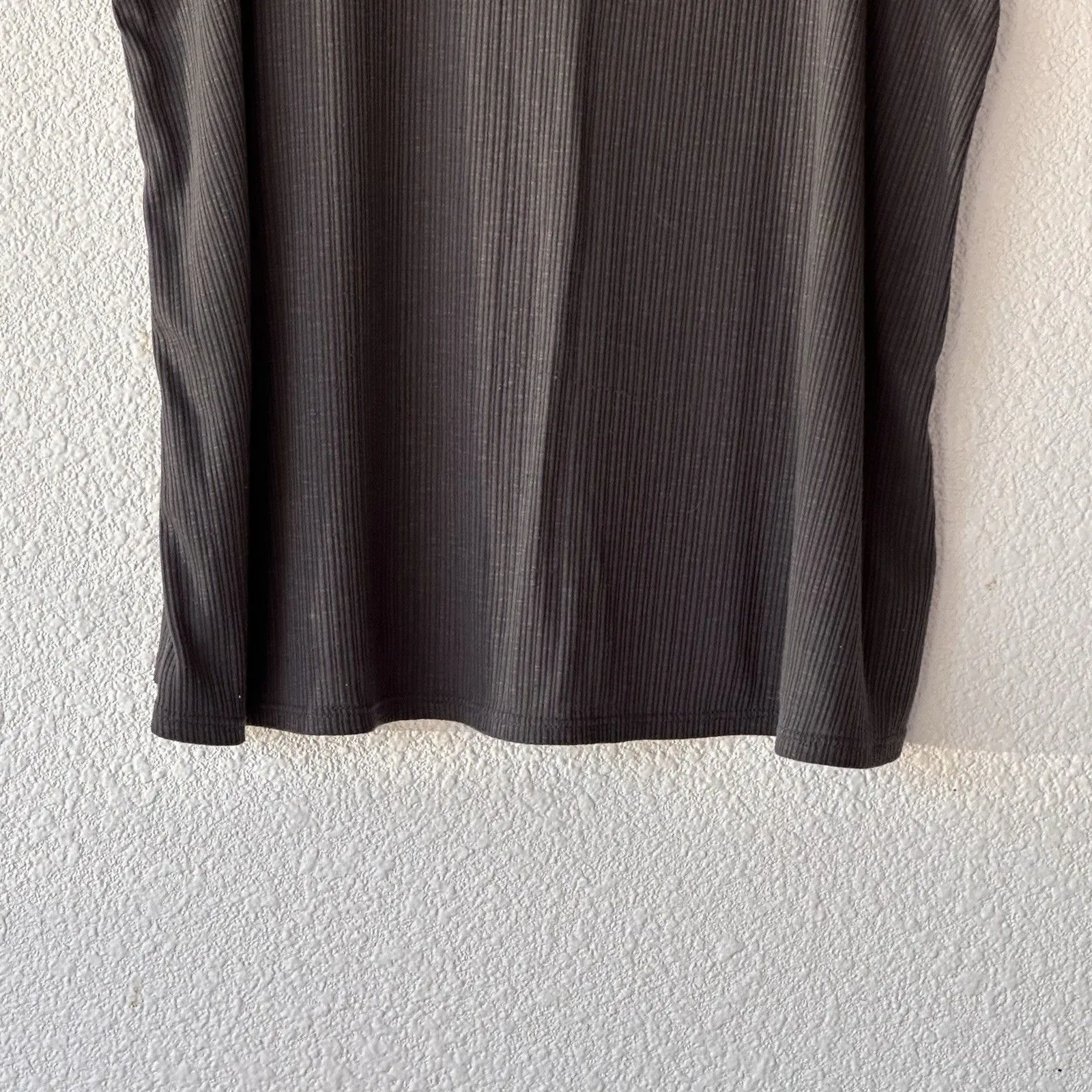 Old Navy Luxe Jersey Knit Tank Top Ribbed Dark Gray Women's Size L Sleeveless - Image 2