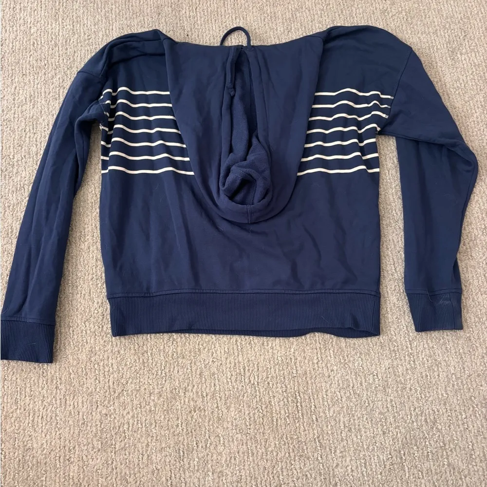 Navy Blue Striped Vineyard Vines Hoodie - Image 4