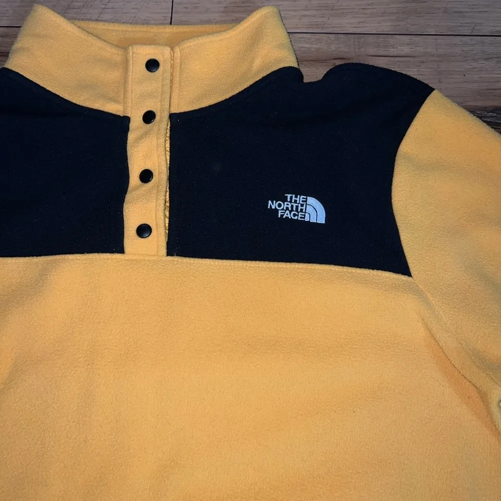 north face pullover - Image 2