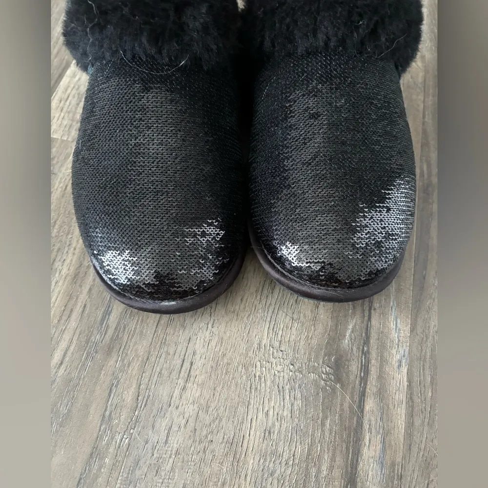 Ugg scuffette ii mirror ball slippers sz 8 FAIR - Image 3