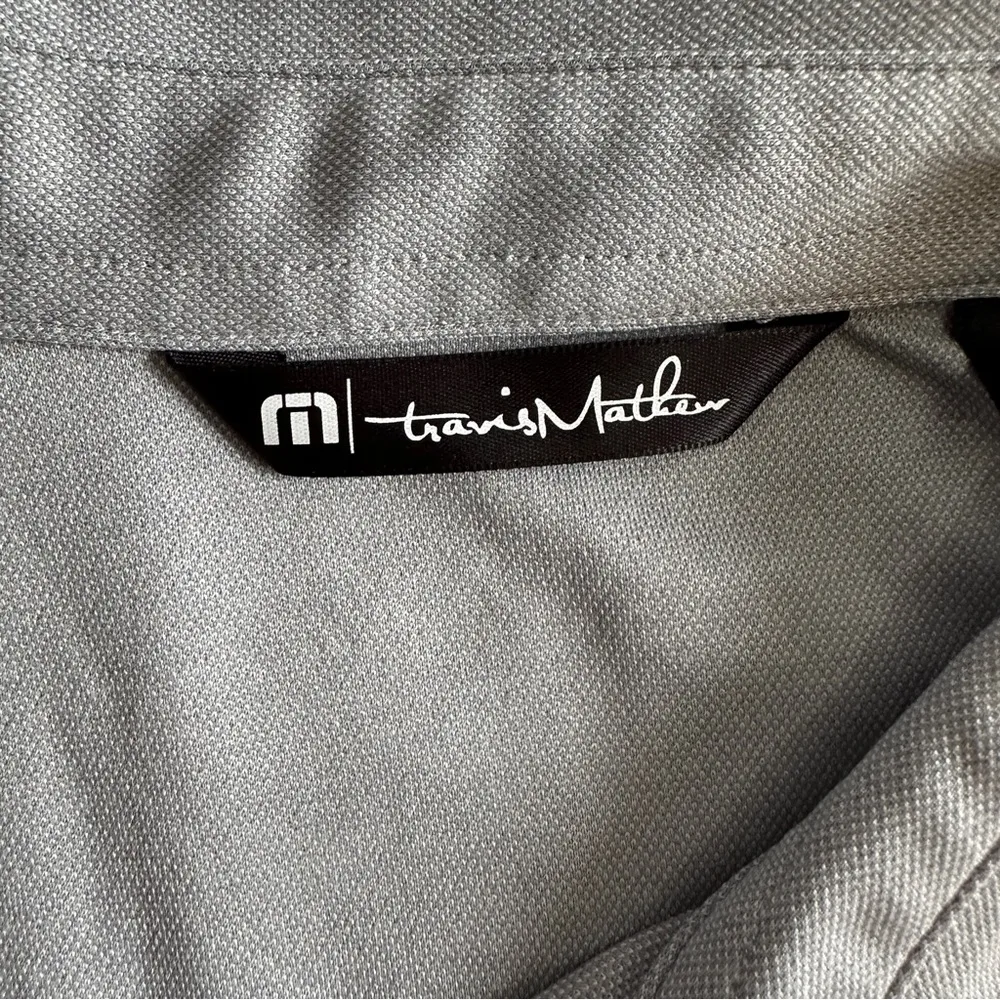 Travis Mathew Polo Women's M Gray Silver Polyester Short Sleeve Golf Top - Image 4