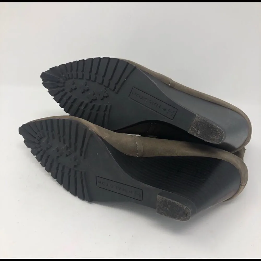 #300 HALSTON SUEDE WEDGE ANKLE BOOTIE - Image 6