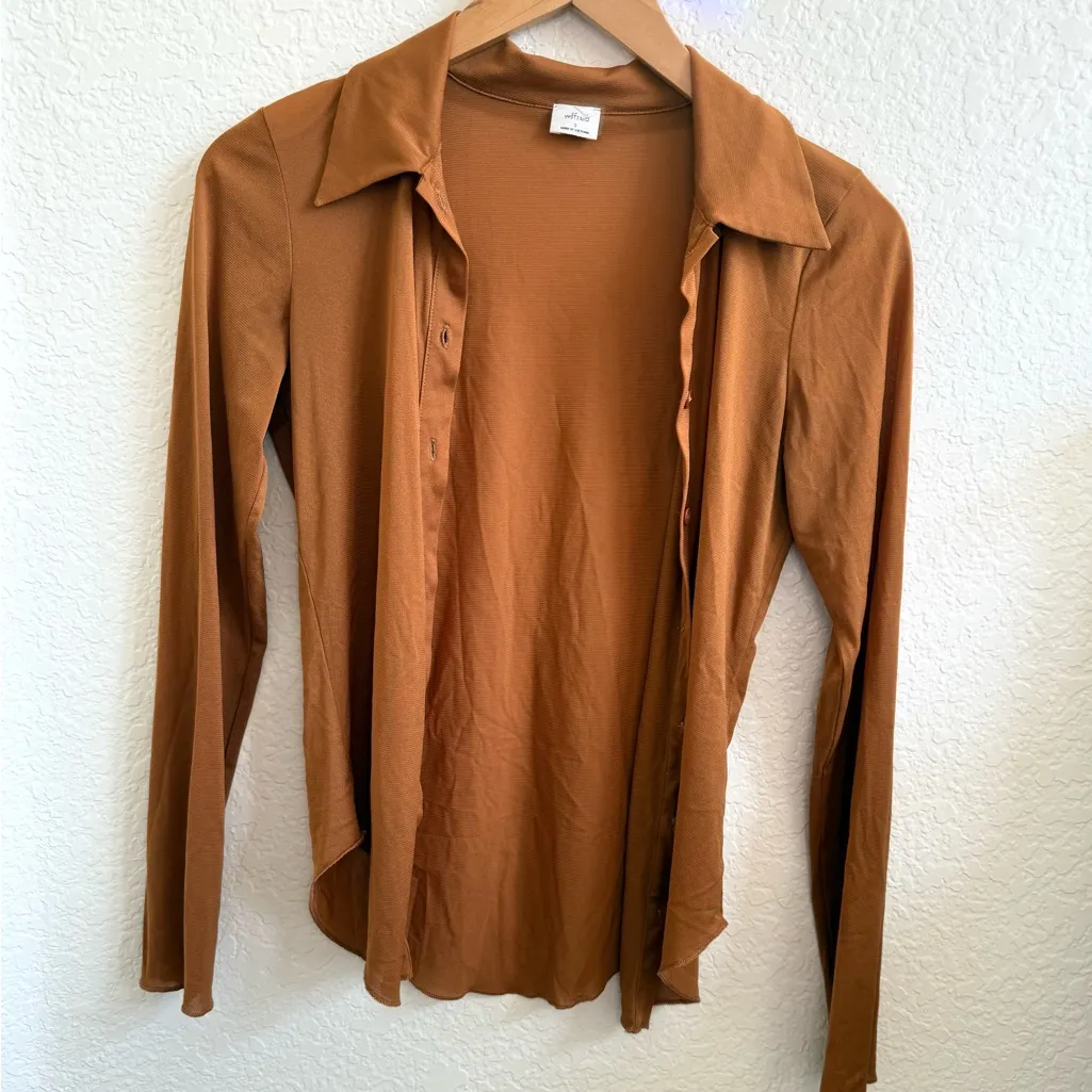 Wilfred Aritzia Slightly Sheer Pose Long Sleeve Button Down Collar Top Blouse S - Image 4