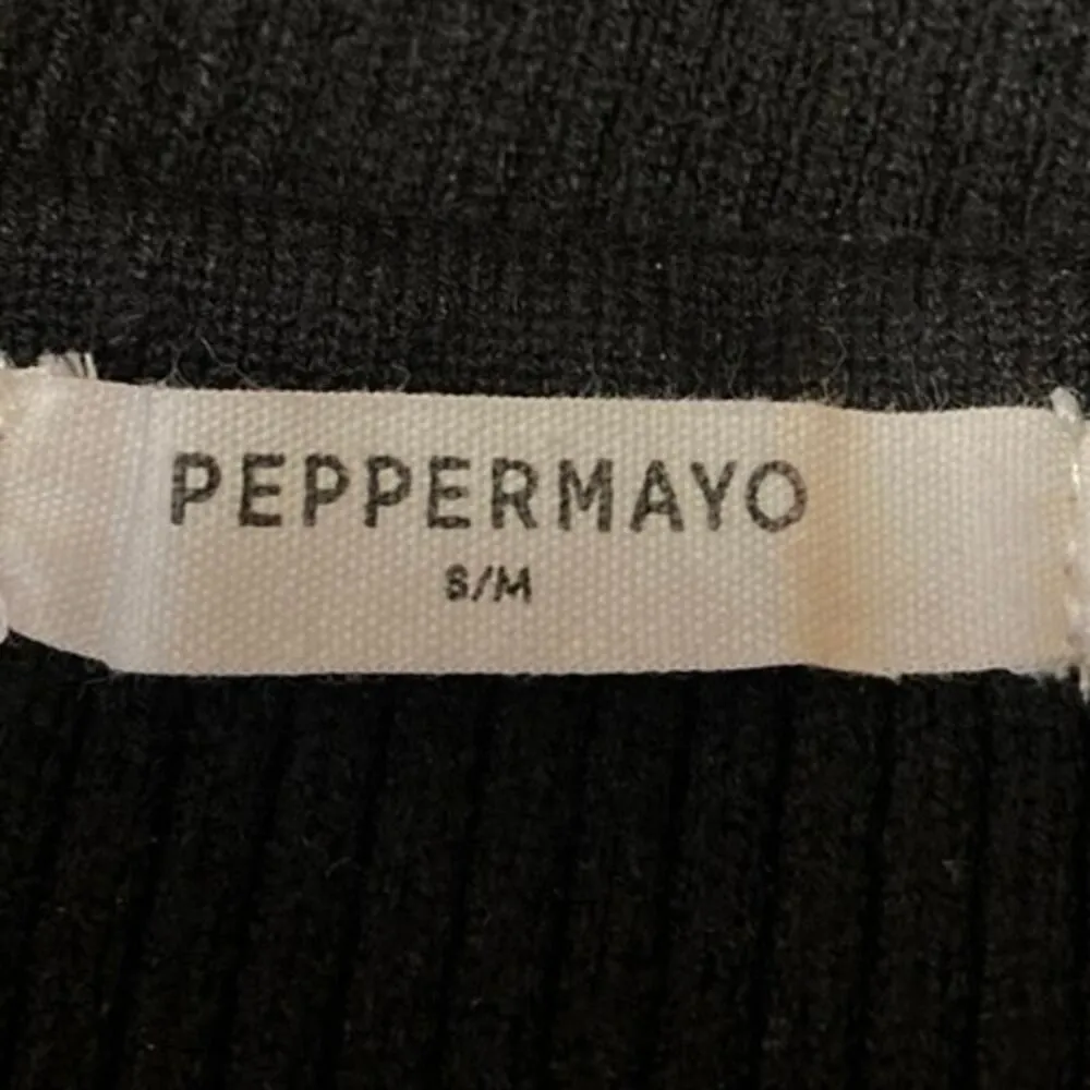 Peppermayo Black Rib Knit Short Flutter Sleeve Slim Fit Crop Sweater Top Sz S/M - Image 3