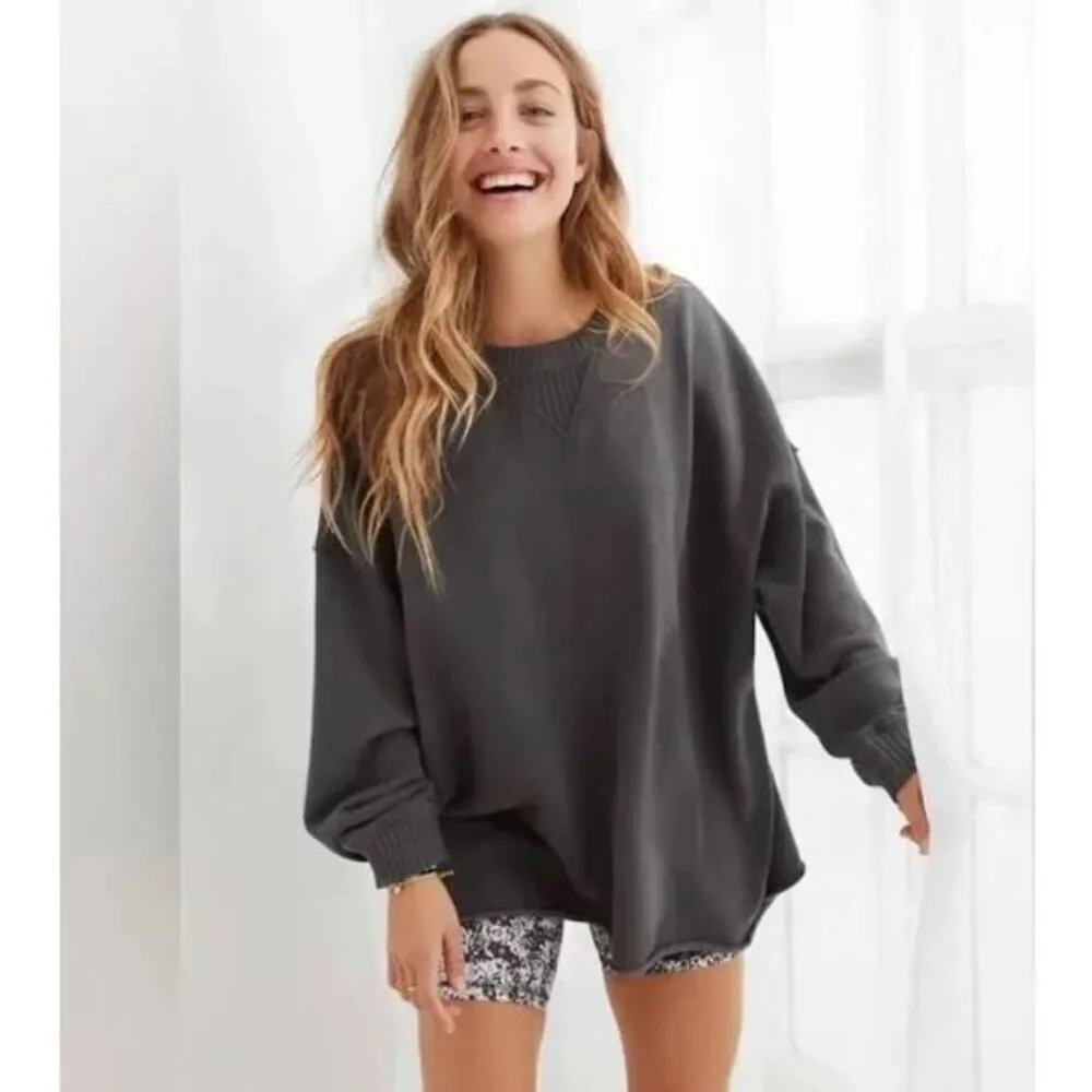 Aerie Down-To-Earth Oversized Pullover Crewneck Sweatshirt In Black - Image 3