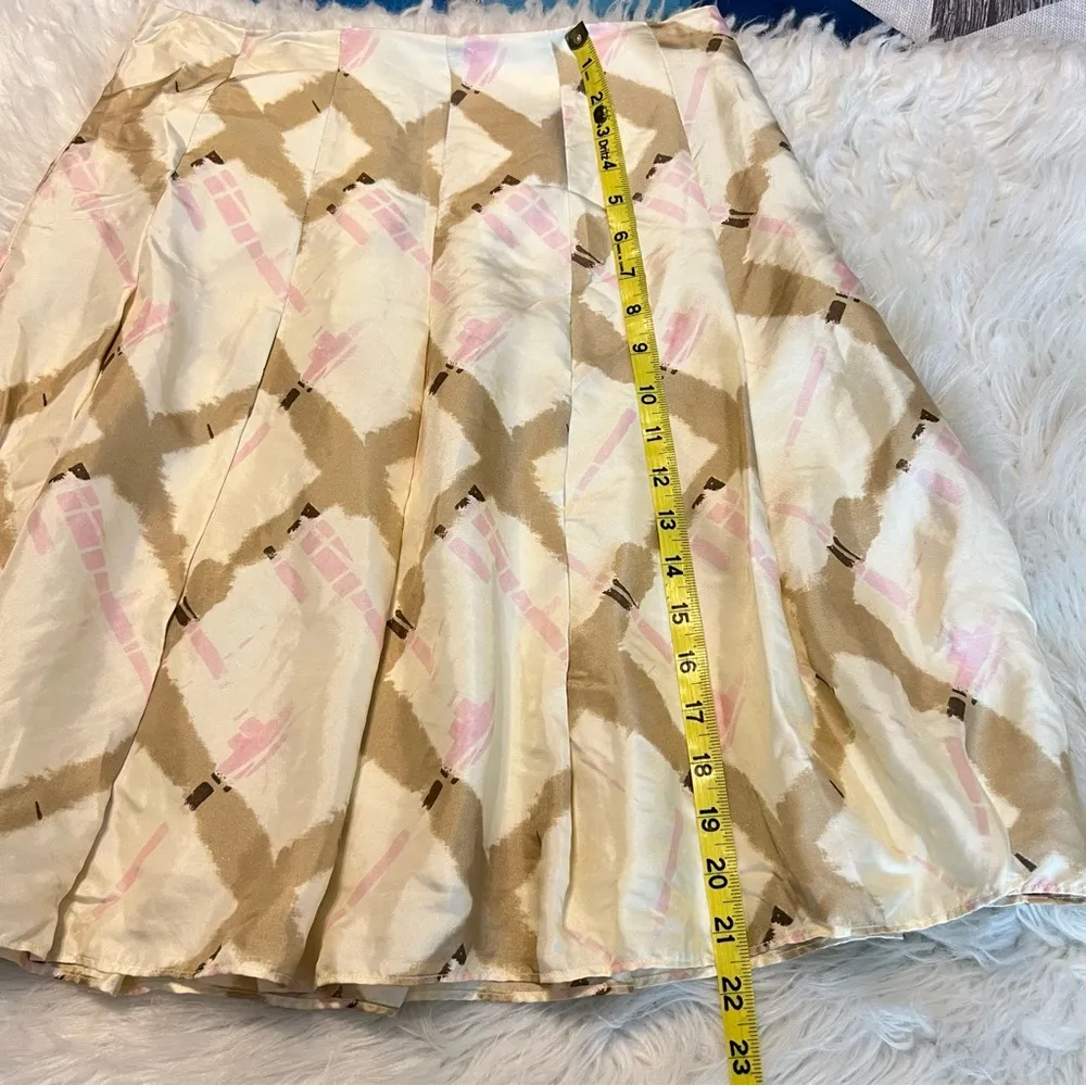 Gap 100% silk pleated skirt Women’s size 4 Geometric Print Lined Light Pink Tan - Image 10
