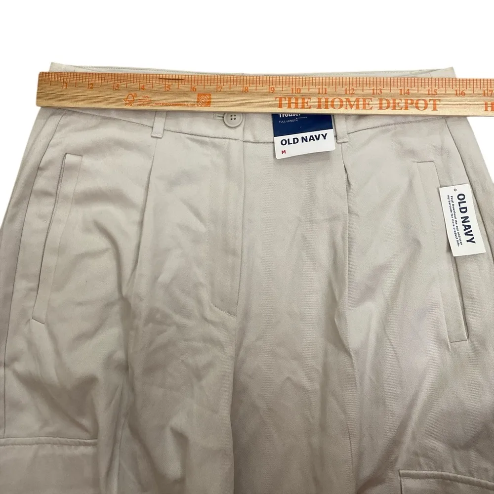 Old Navy Extra high waisted Taylor Cargo straight Trouser pants - Image 4