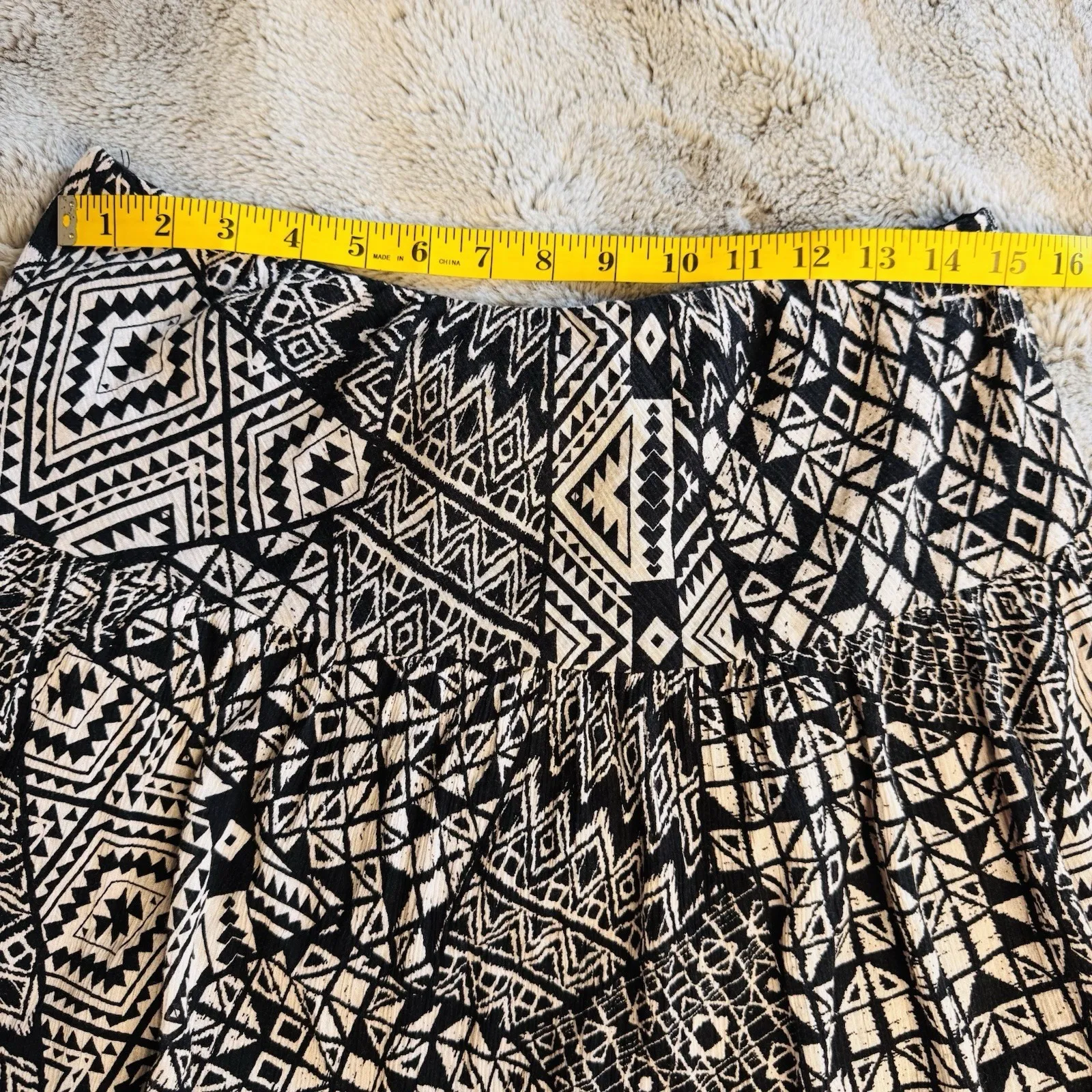 Chaps Women's Maxi Skirt Sz M Geometric‎ Print Black & White - Image 13