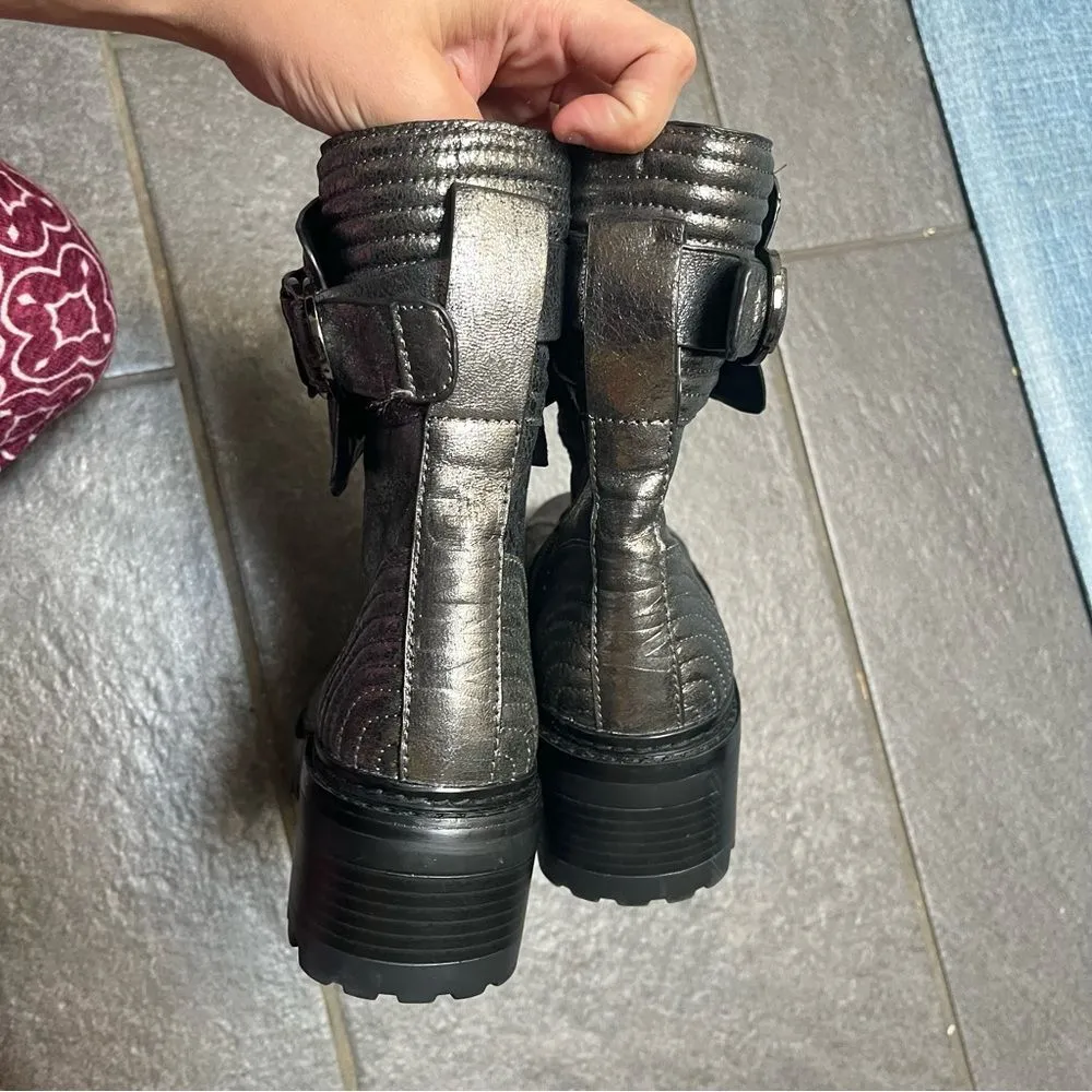 DKNY  Basia Combat Boot SZ 5 Gunmetal Grey Leather Buckle Quilted Lug Sole Chunky - Image 7