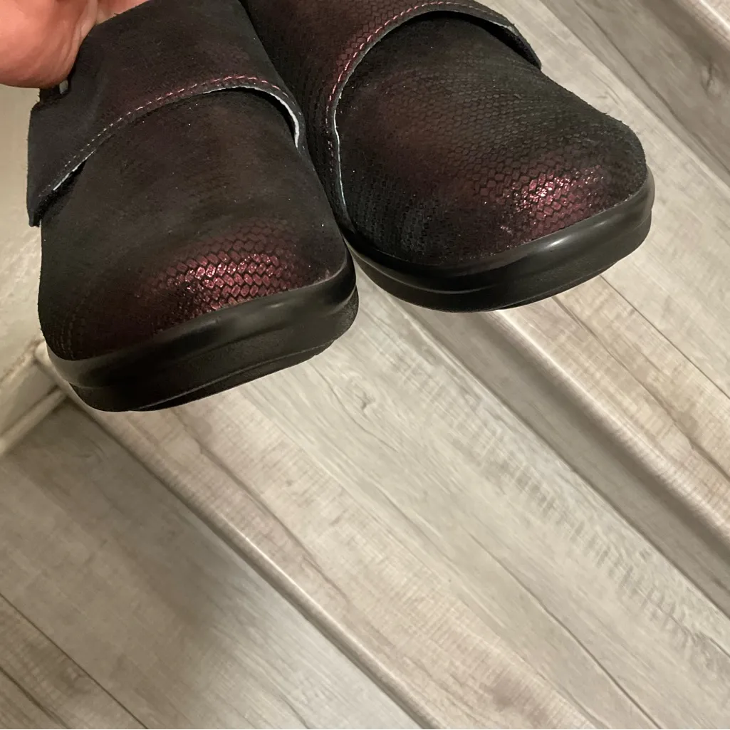 Alegria Lauryn Burgundy Metallic Leather Shoes - Image 8