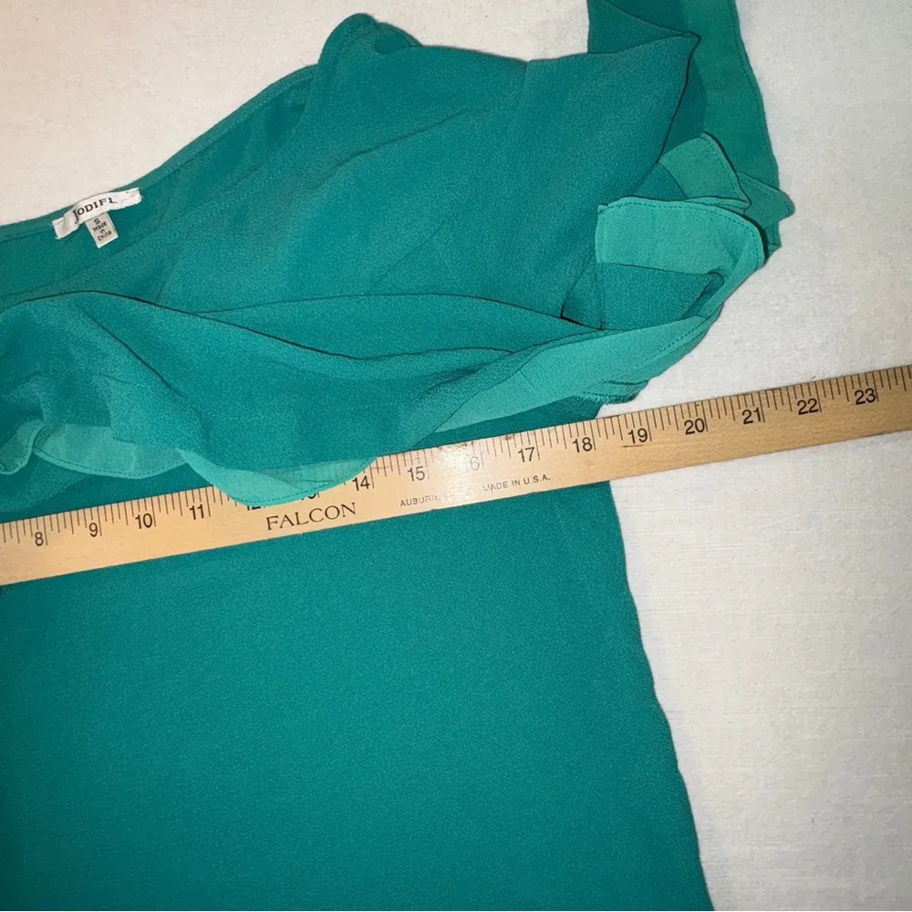 JODIFL Women’s Green Ruffled Blouse - Image 4