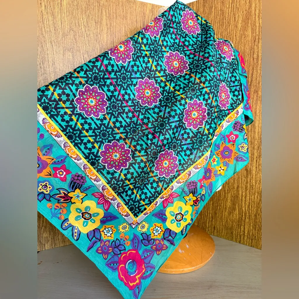 Vintage Talbots 35” Cotton Square Scarf Made in Japan Bold Vibrant Green Floral - Image 3