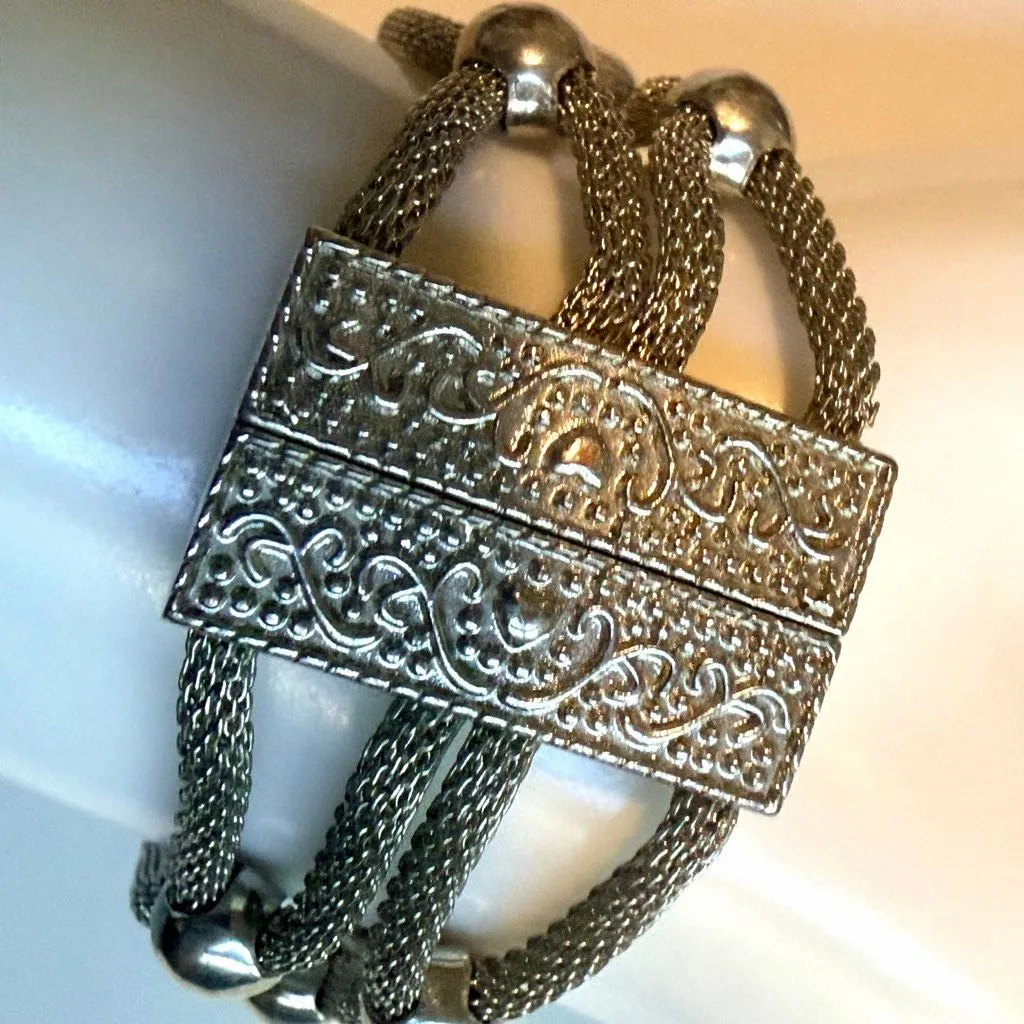 Vintage Silver - Image 4