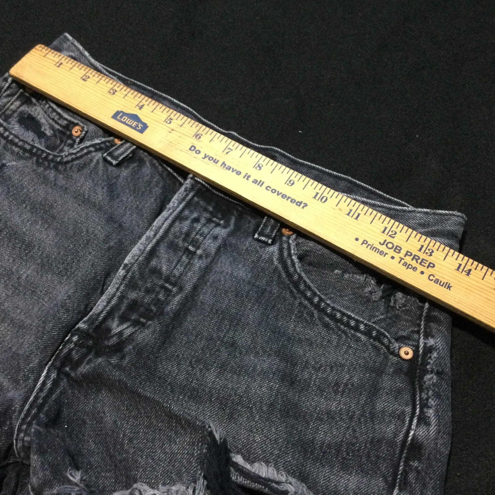 DENIM FORUM The ExBoyfriend Short Distressed Black Cut Off Raw Hem Jeans Size 25 Gray - Image 4