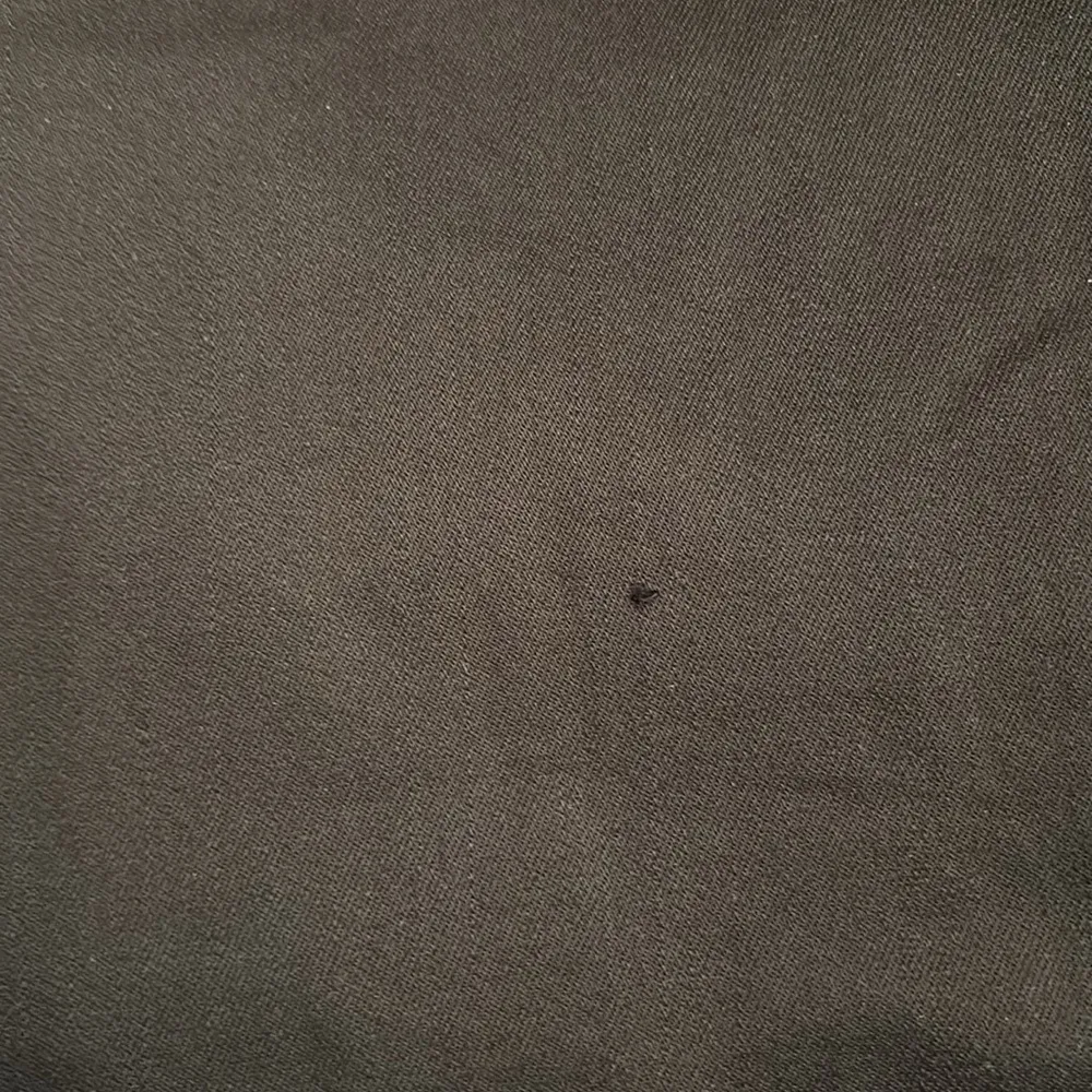 J. Crew Women’s Mid-rise slim jean in 2003 super-stretch black Size 26 NWOT Flaw - Image 8