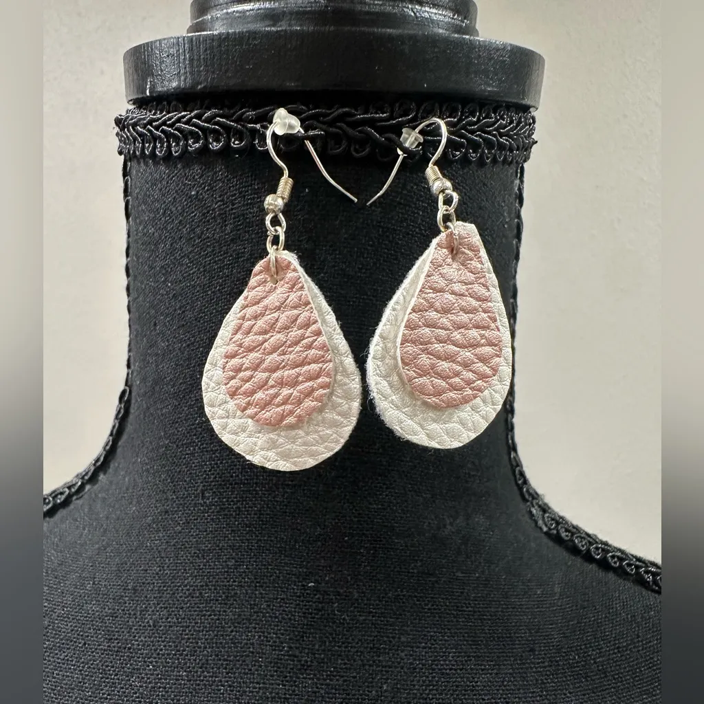 Elegant Pink and White Leather Teardrop Earrings - Image 2
