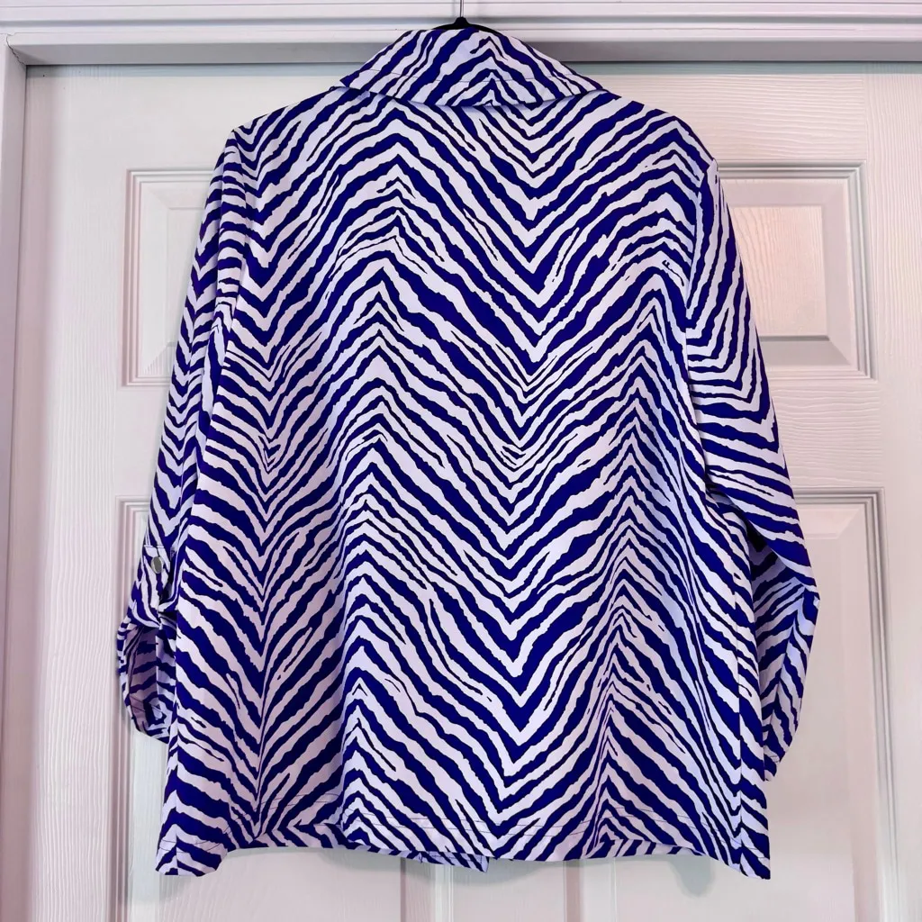 Chico's Zenergy Neema Zhara Zebra Windbreaker Jacket Purple Jasper - Image 2