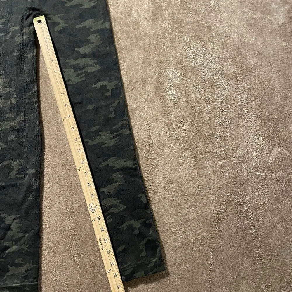 Spanx Leggings Womens Sz Medium look At Me Now Seamless Camo Green High Rise - Image 6