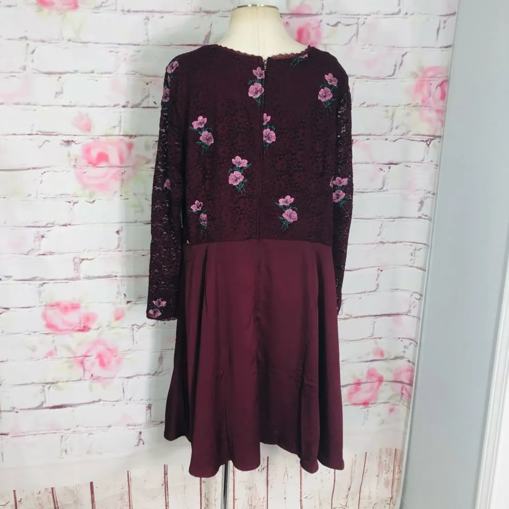 ModCloth Ready to Bloom A-Line long sleeve burgundy lace dress - Image 11