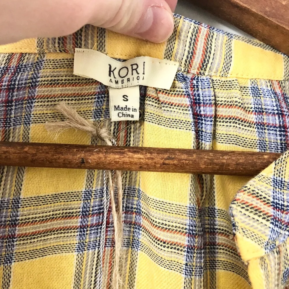 Kori NWT Plaid Sleeveless Blouse - Image 4