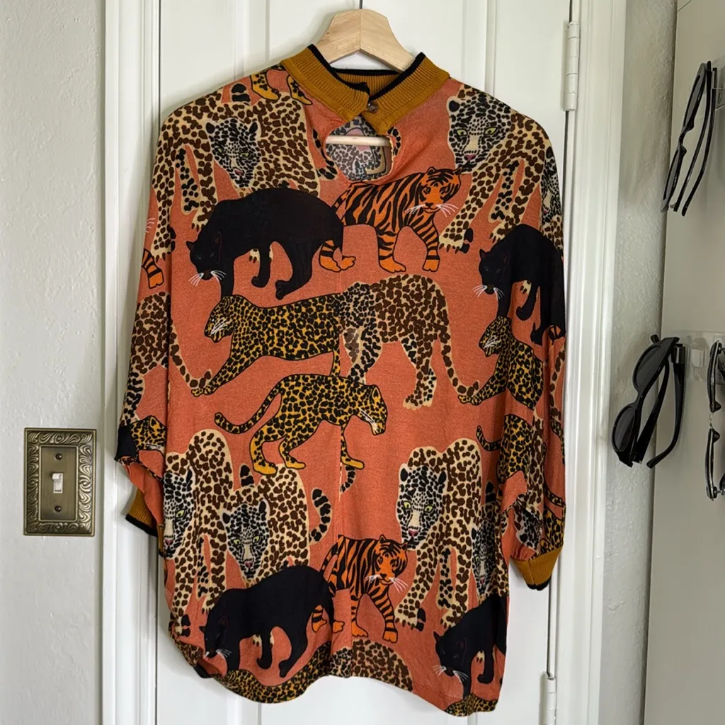 Anthropologie Conditions Apply safari print blouse Zaniya Managerie - Image 9