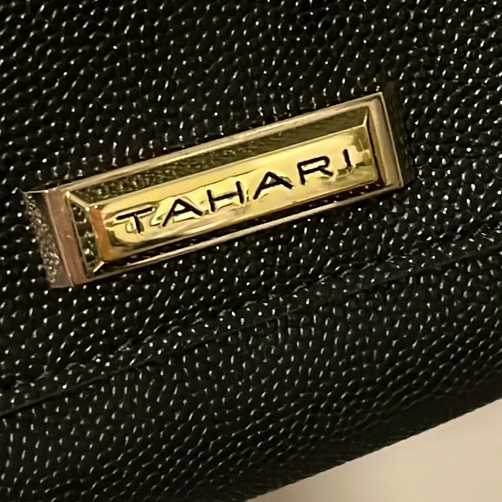 Crossbody Bag Flap Purse Pebbled Vegan Leather w Chainlink Strap Detail - Image 7