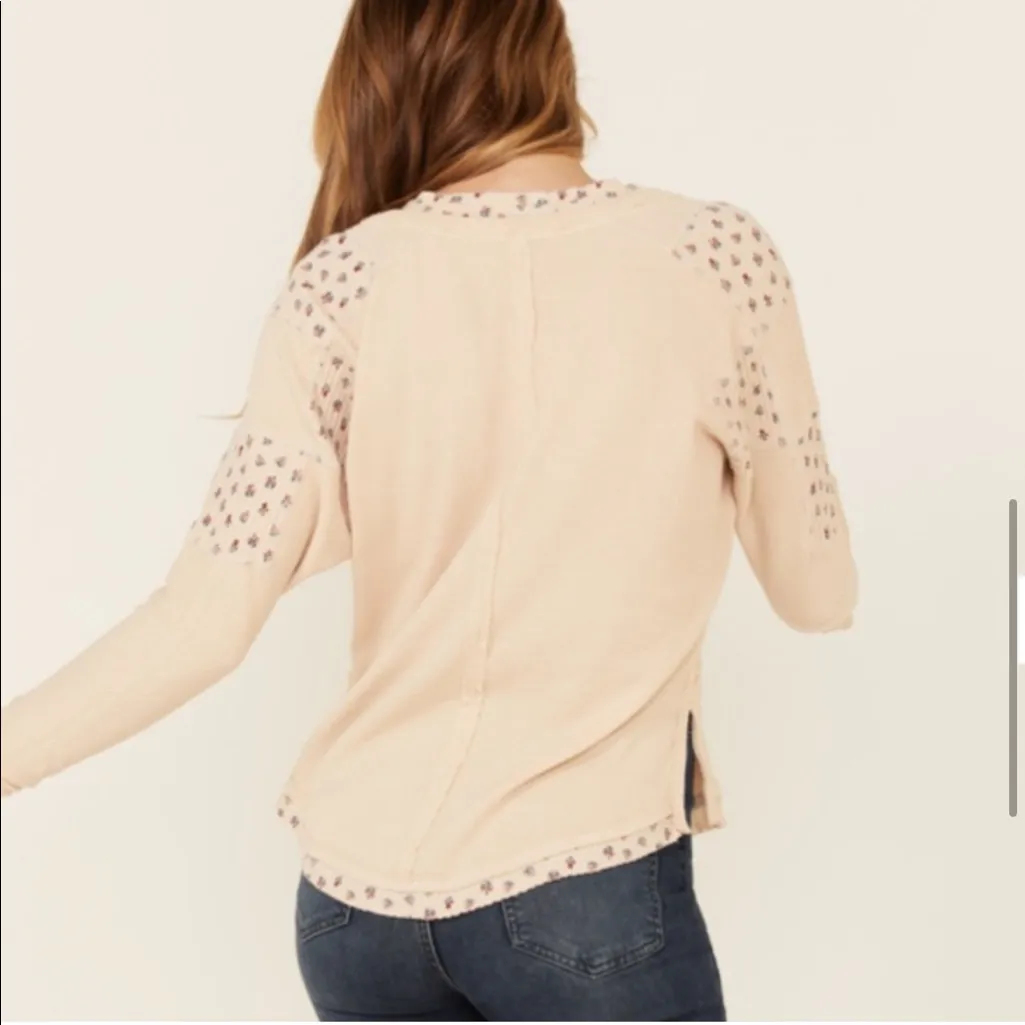 Free People Heart to Heart floral henley - Image 7