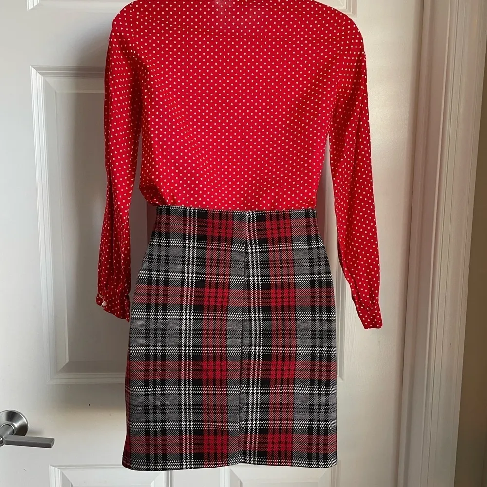 Vintage 1960s Polka Dot Tie Neck Button Down Shirt Small - Image 10