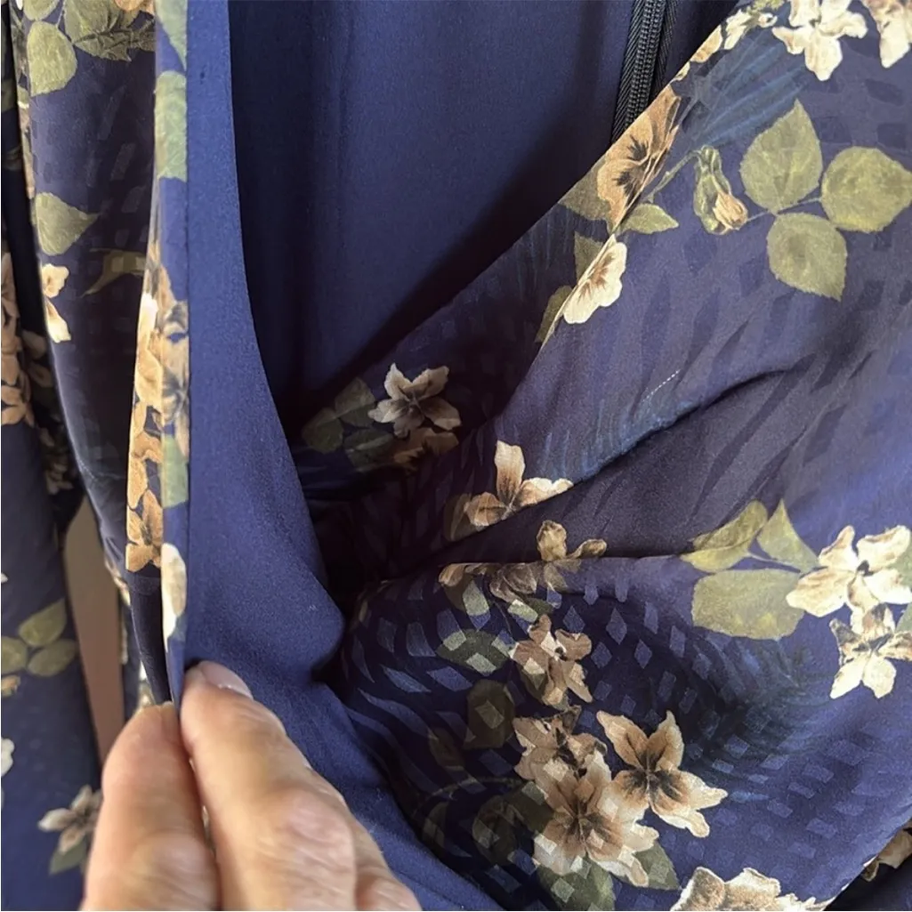 EUC Anthropologie Hutch Juliet Faux Wrap
Dress Blue Floral Size 14 - Image 4