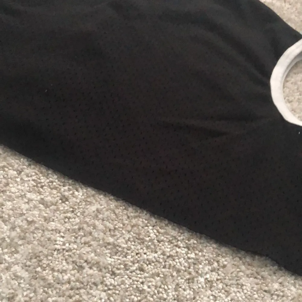 BDG crop mesh vest button open front top, size medium - Image 8