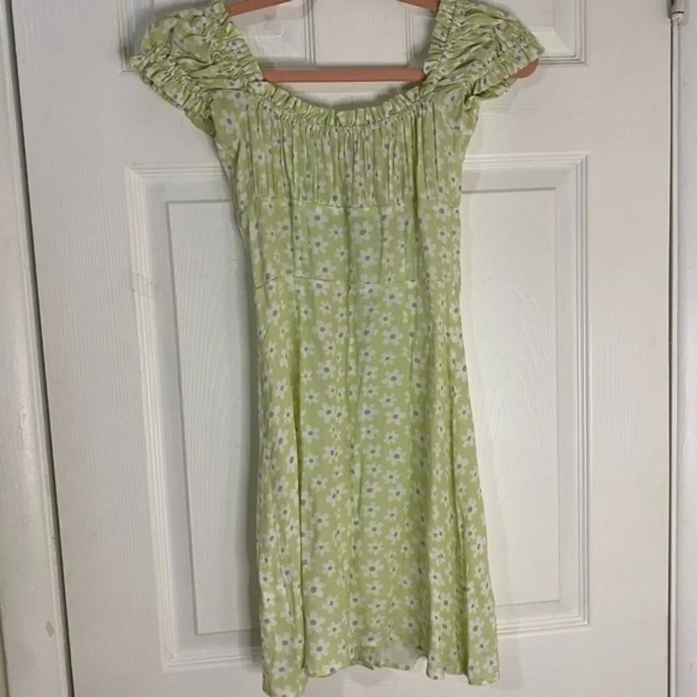 WITH JEAN Green Floral Isabelle Mini Dress Size XS Costal Vacation Resortwear - Image 5