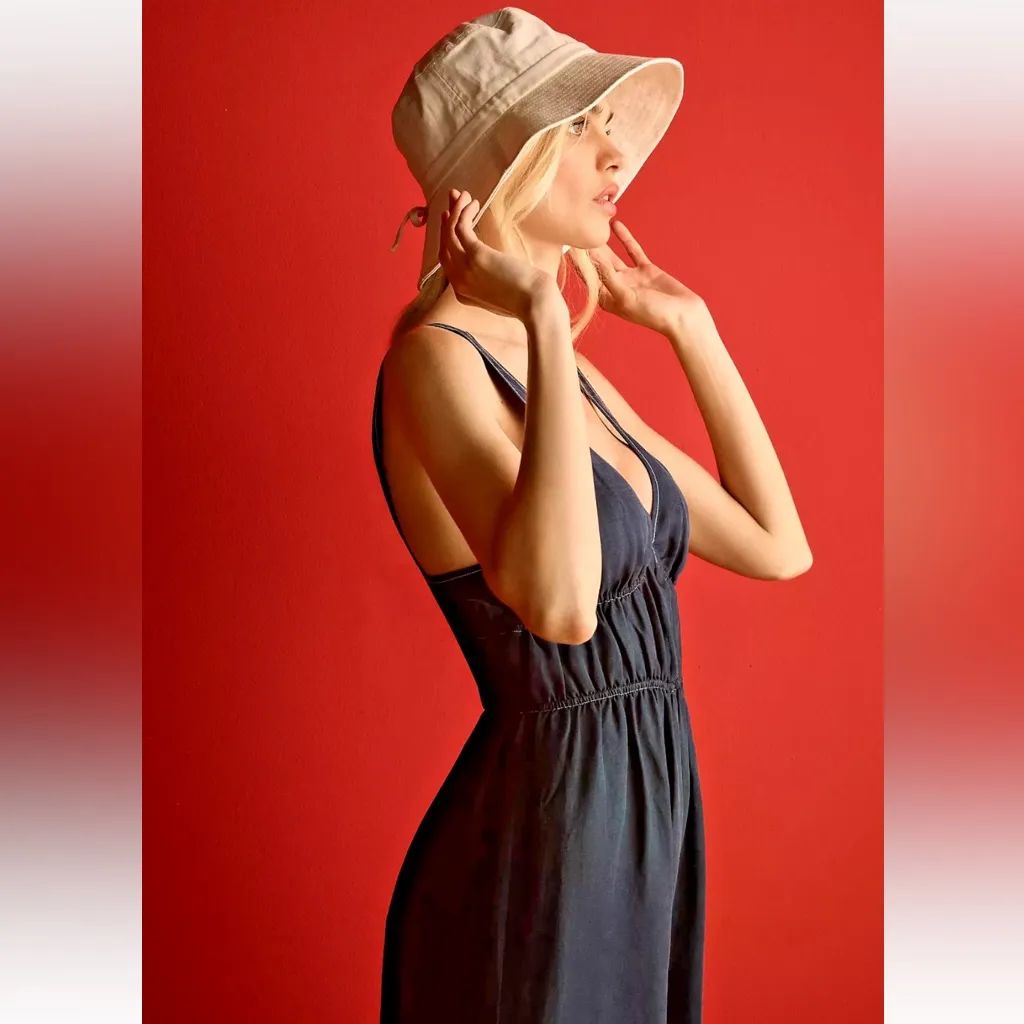 ANTHROPOLOGIE SANCIA ODA V-NECK HALTER JUMPSUIT ROMPER‎ NAVY BLUE SMALL - Image 3