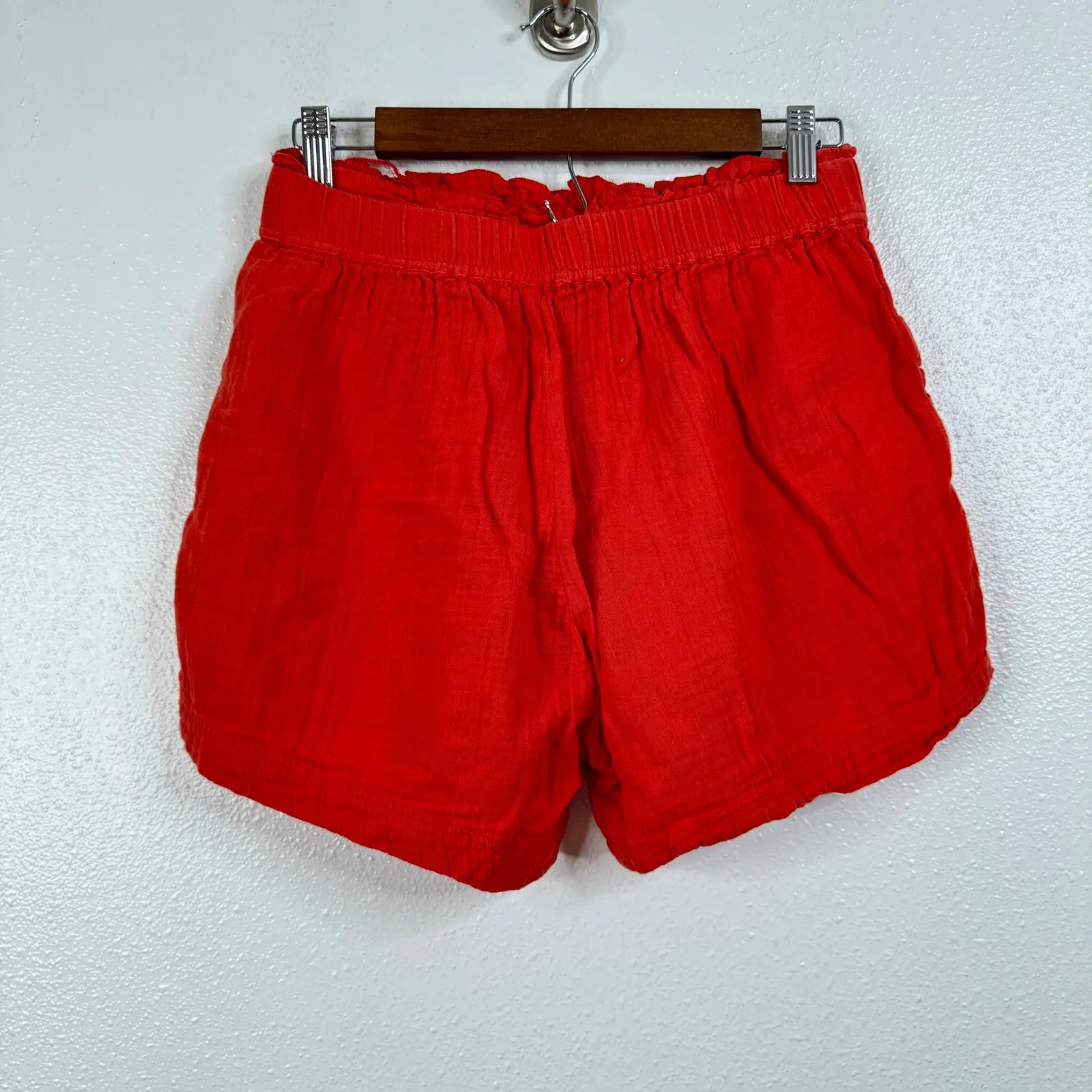 Pact Red Gauze Pull On Shorts Size Small - Image 2