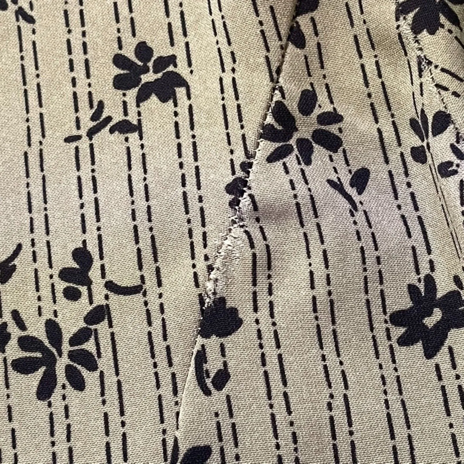 Croft & Barrow | Green Floral and Stripes Button Down Top | Medium - Image 10