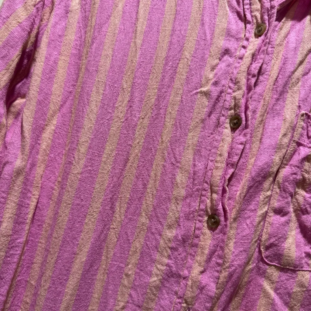 Universal Threads Universal thread button down shirt. - Image 3