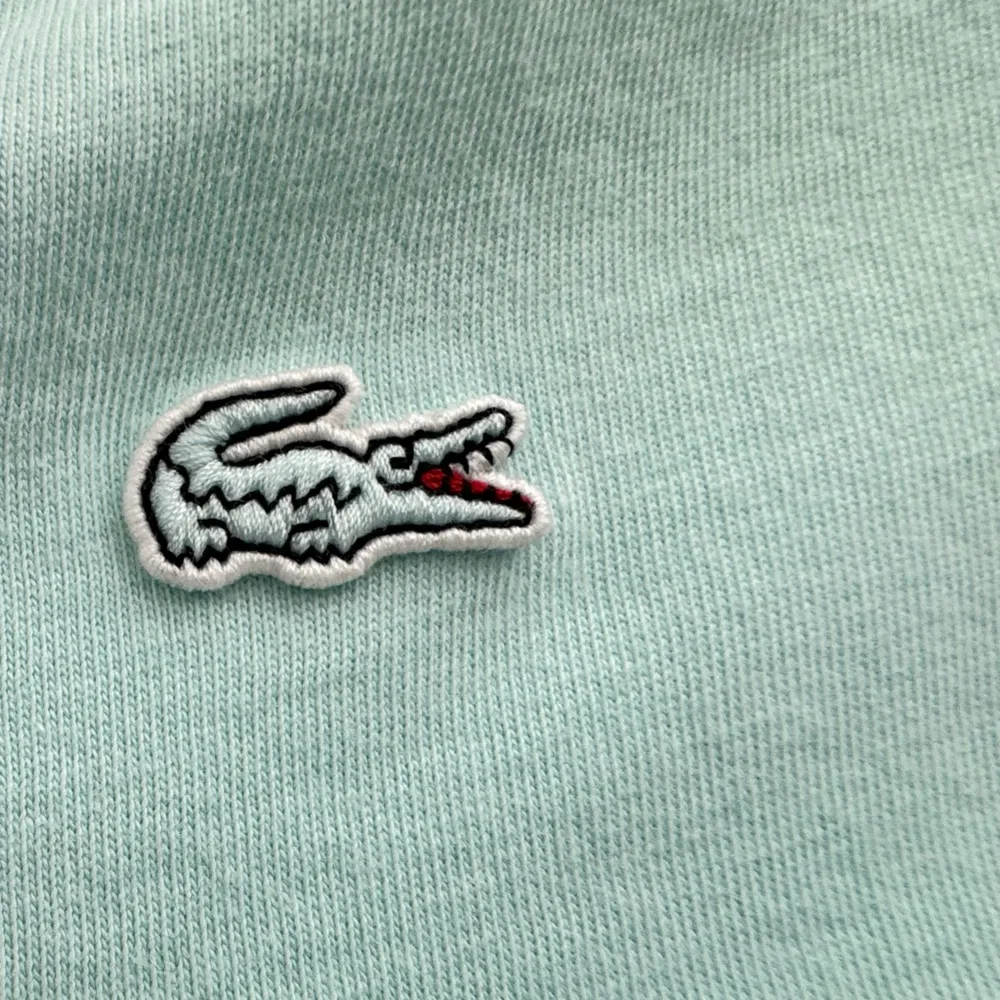 Lacoste Women’s V Neck Tshirt Size 38/Small - Image 6