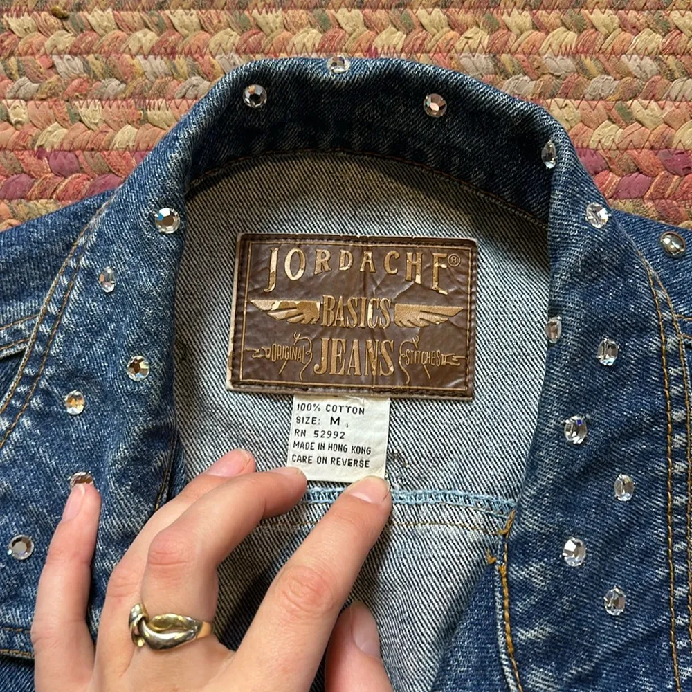 VTG JORDACHE DARK DENIM CUSTOM RHINESTONE STUDDED OVERSIZED TRUCKER JACKET - Image 2
