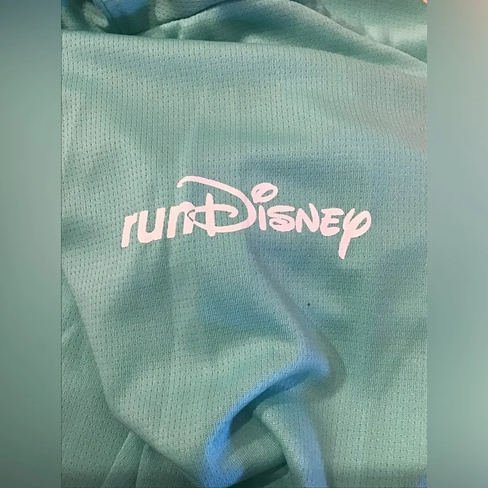 Rundisney 2023 wine & dine 5k Alice in wonderland Race shirt XL - Image 5