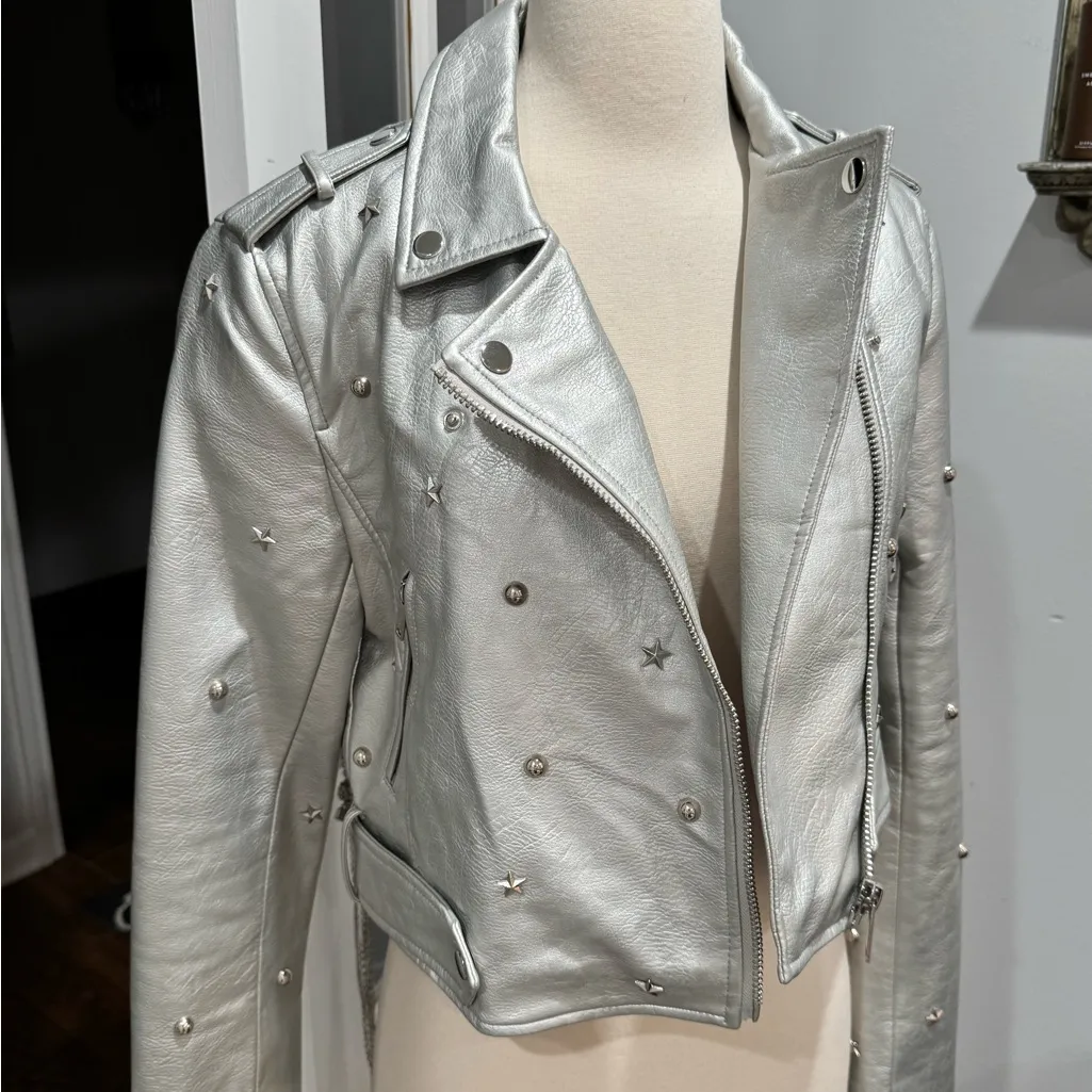 Forever 21 Silver Metallic Faux Leather Jacket - Image 2