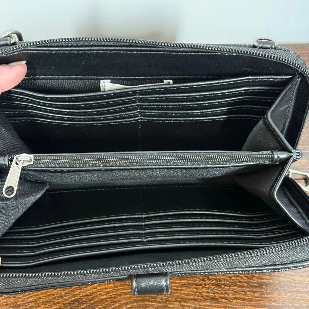 SakRoots black embossed leather large smartphone wallet NWOT 8x4.5" 10oz - Image 5