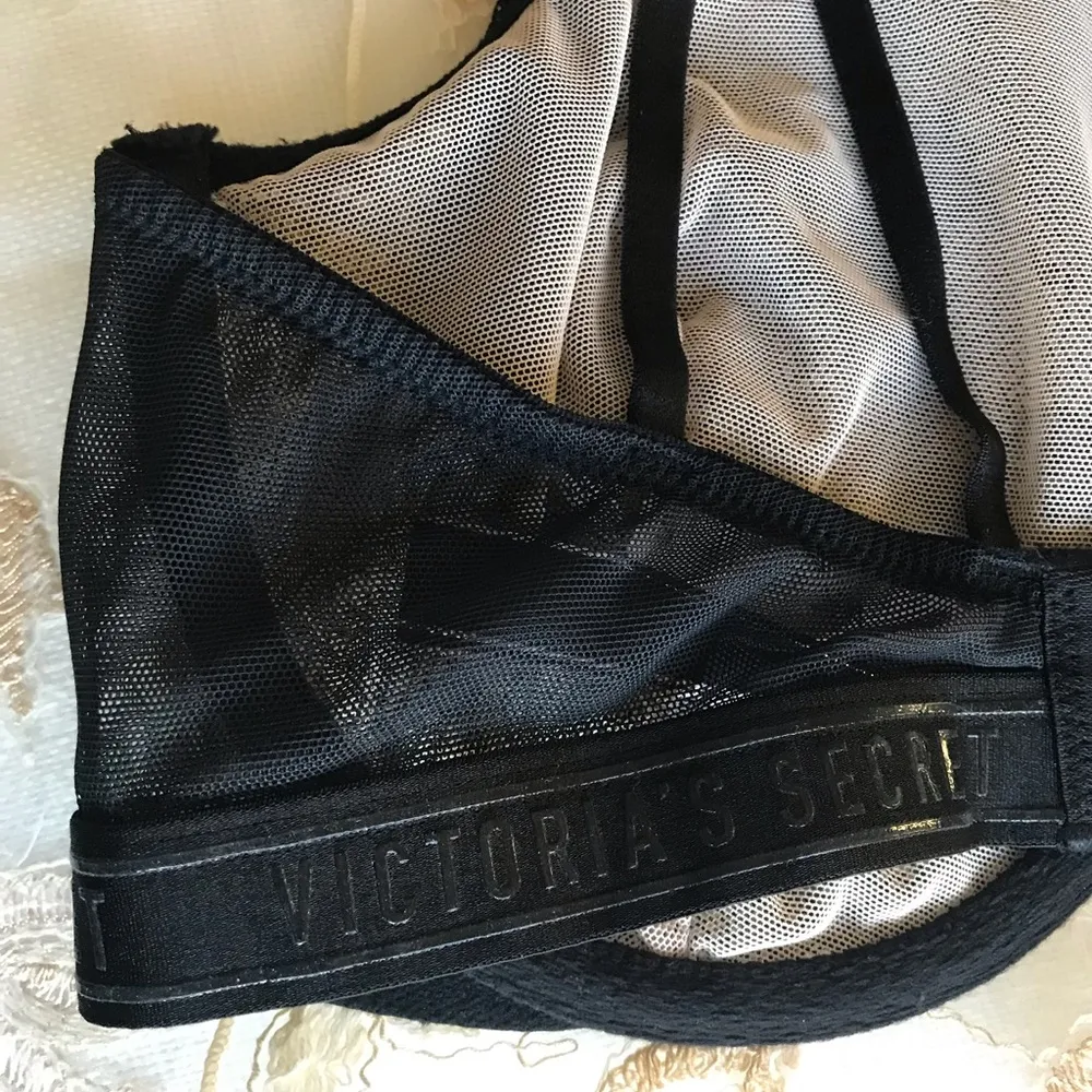 Victoria’s Secret Lace Underwire High Neck Bra NWT - Image 10