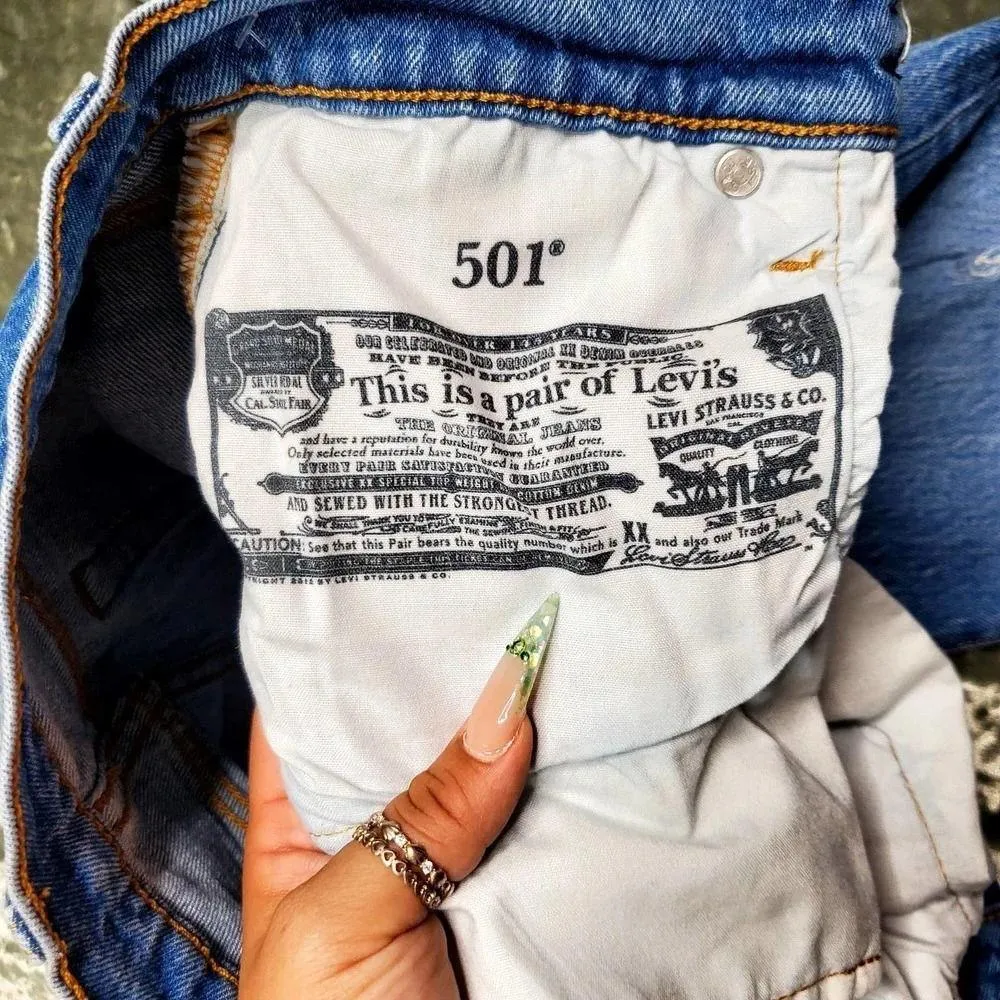 Levi's 501 High Waist Distressed Jeans - Image 6