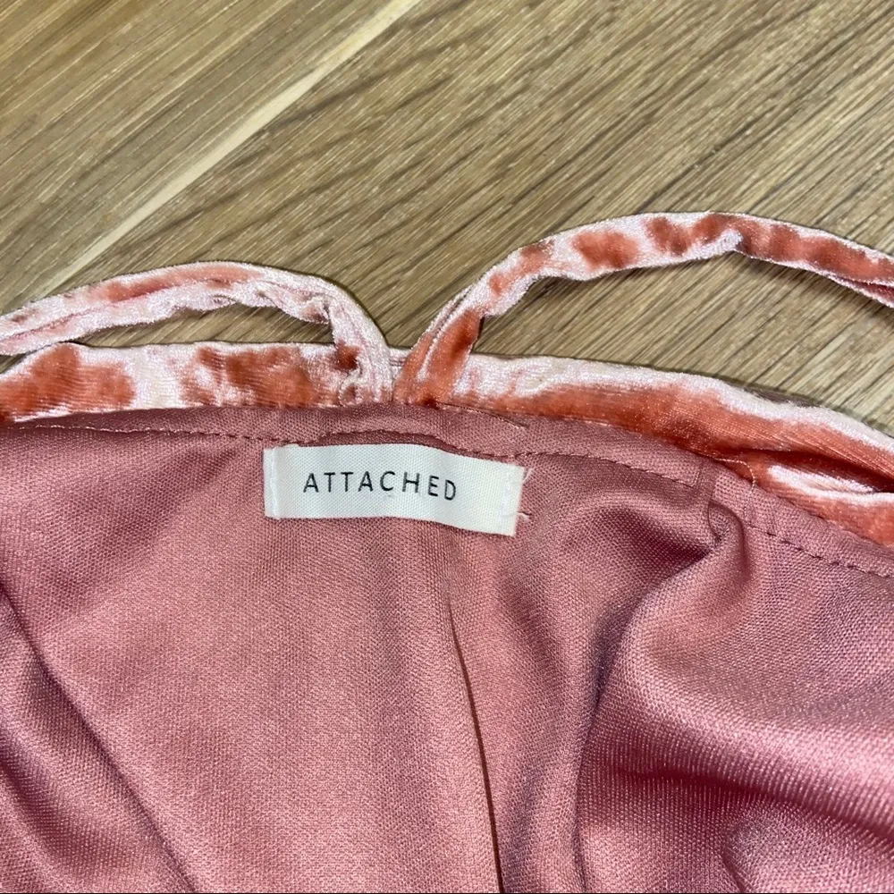 Crushed Velvet look deep V bodysuit Medium Pink - Image 4